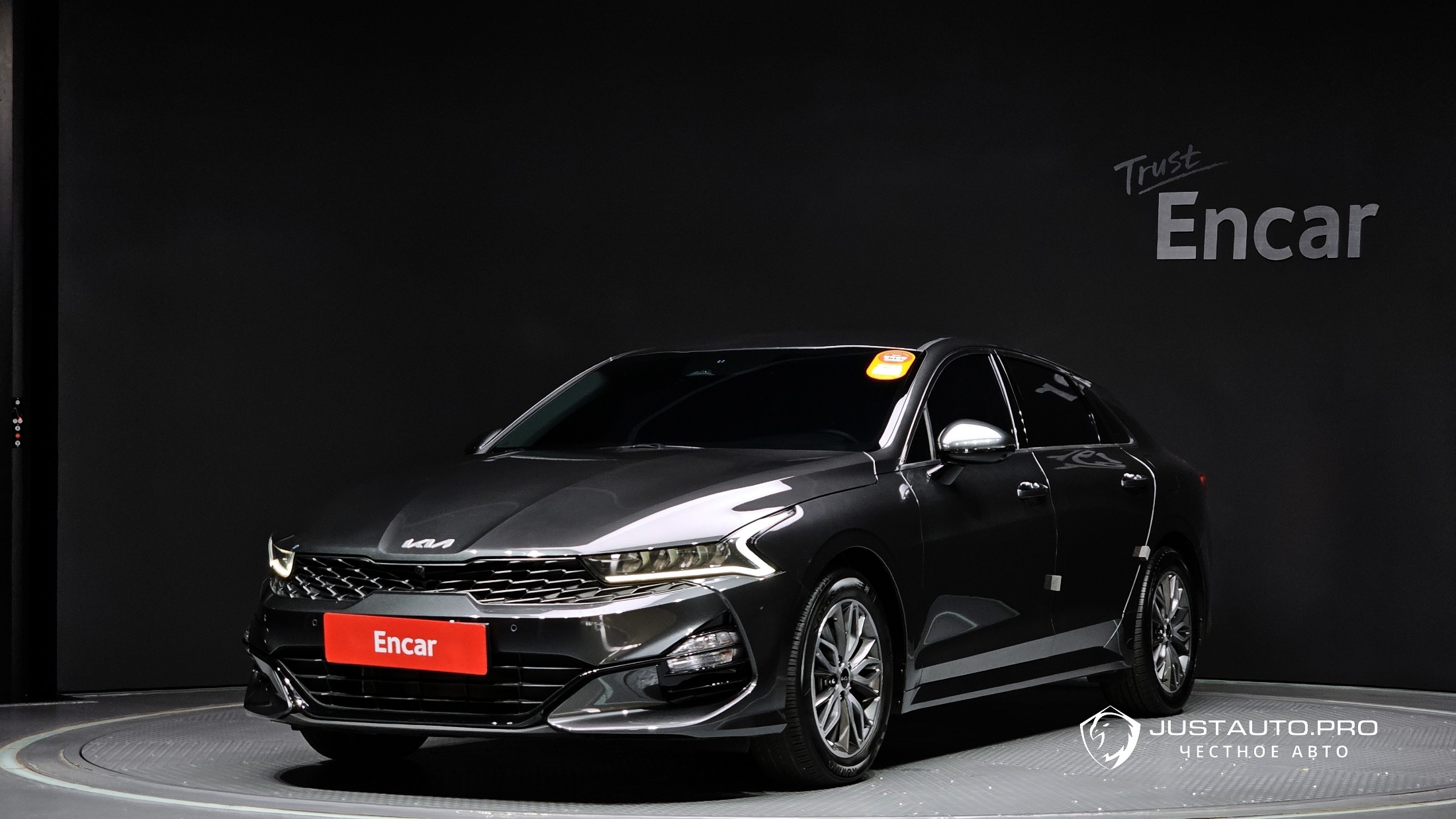 Автомобиль Kia K5