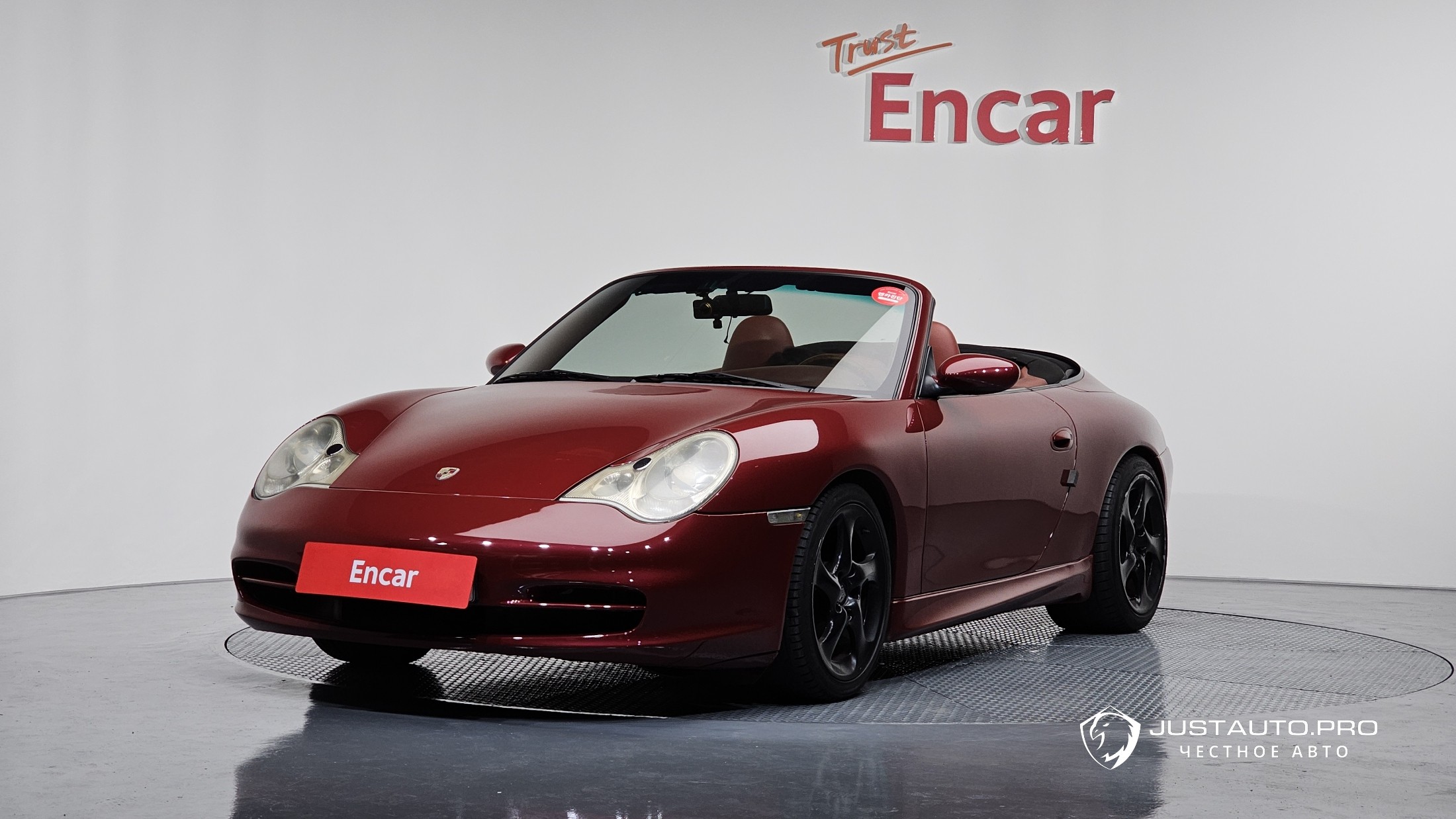 Автомобиль Porsche 911