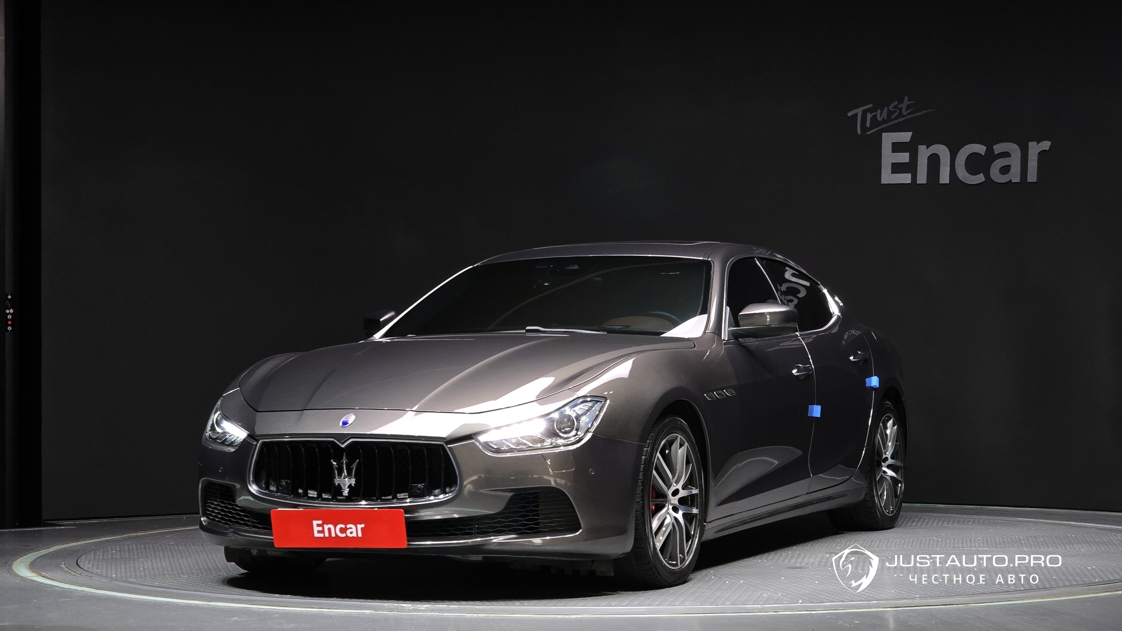 Автомобиль Maserati Ghibli