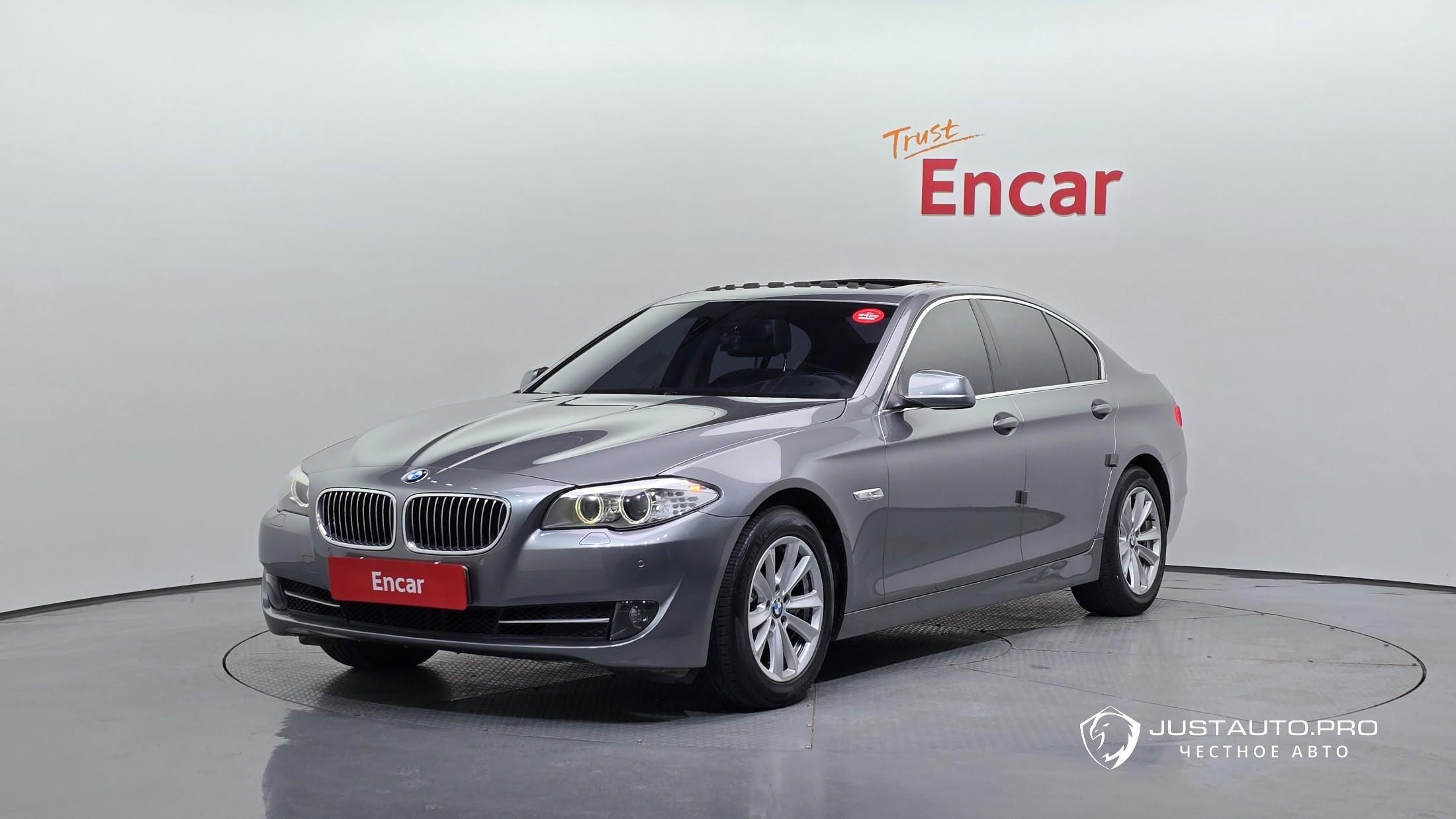Автомобиль BMW 5-Series