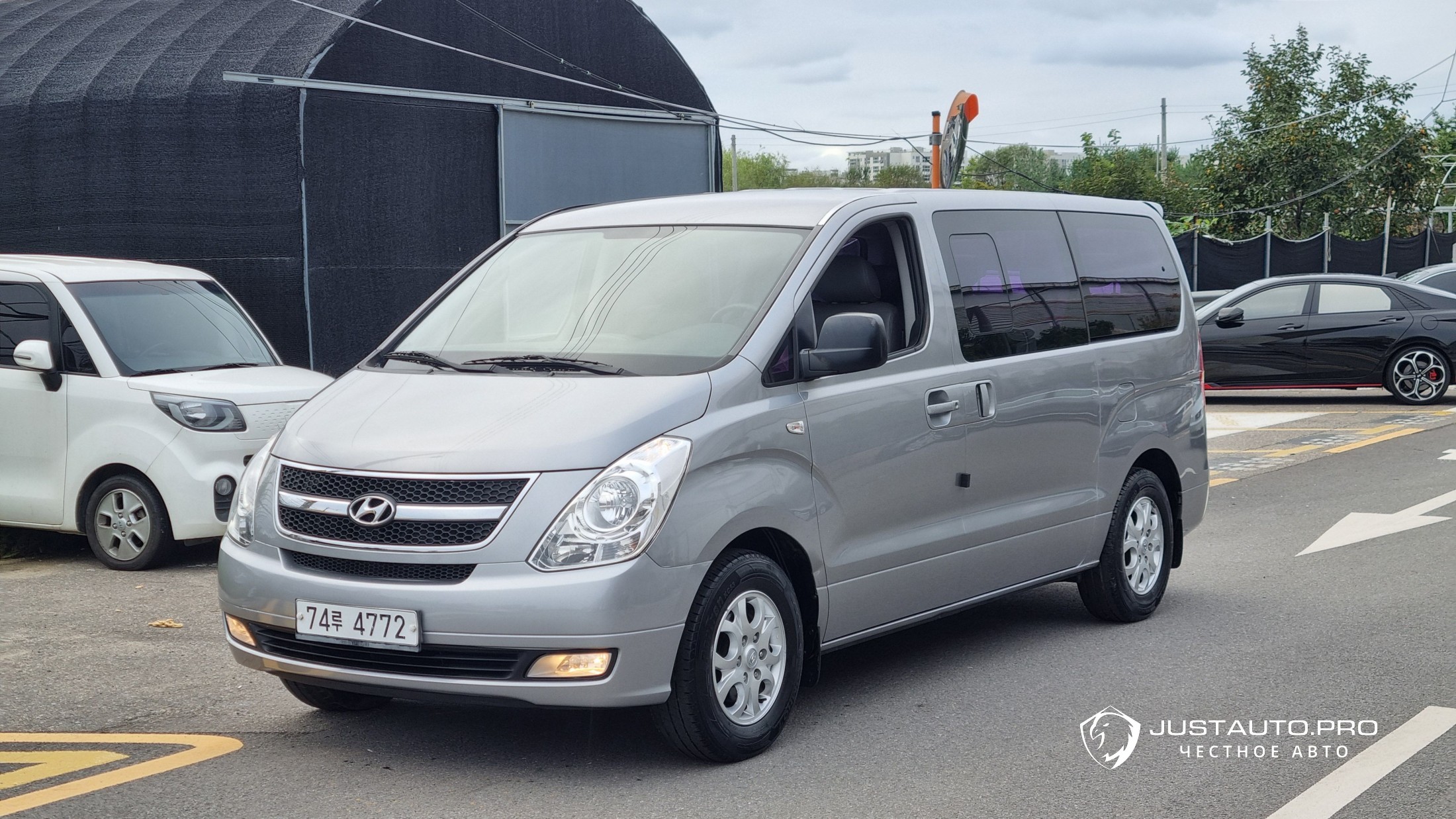 Автомобиль Hyundai Starex