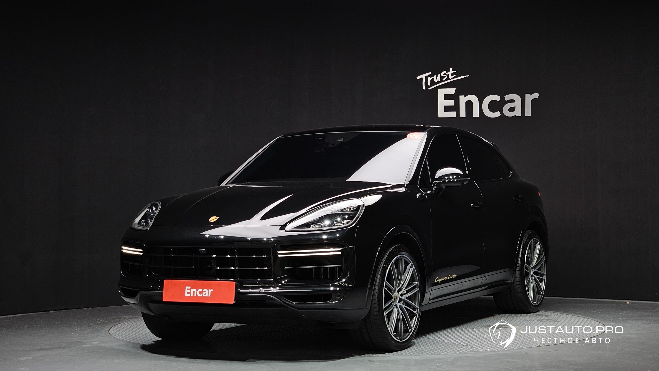 Автомобиль Porsche Cayenne