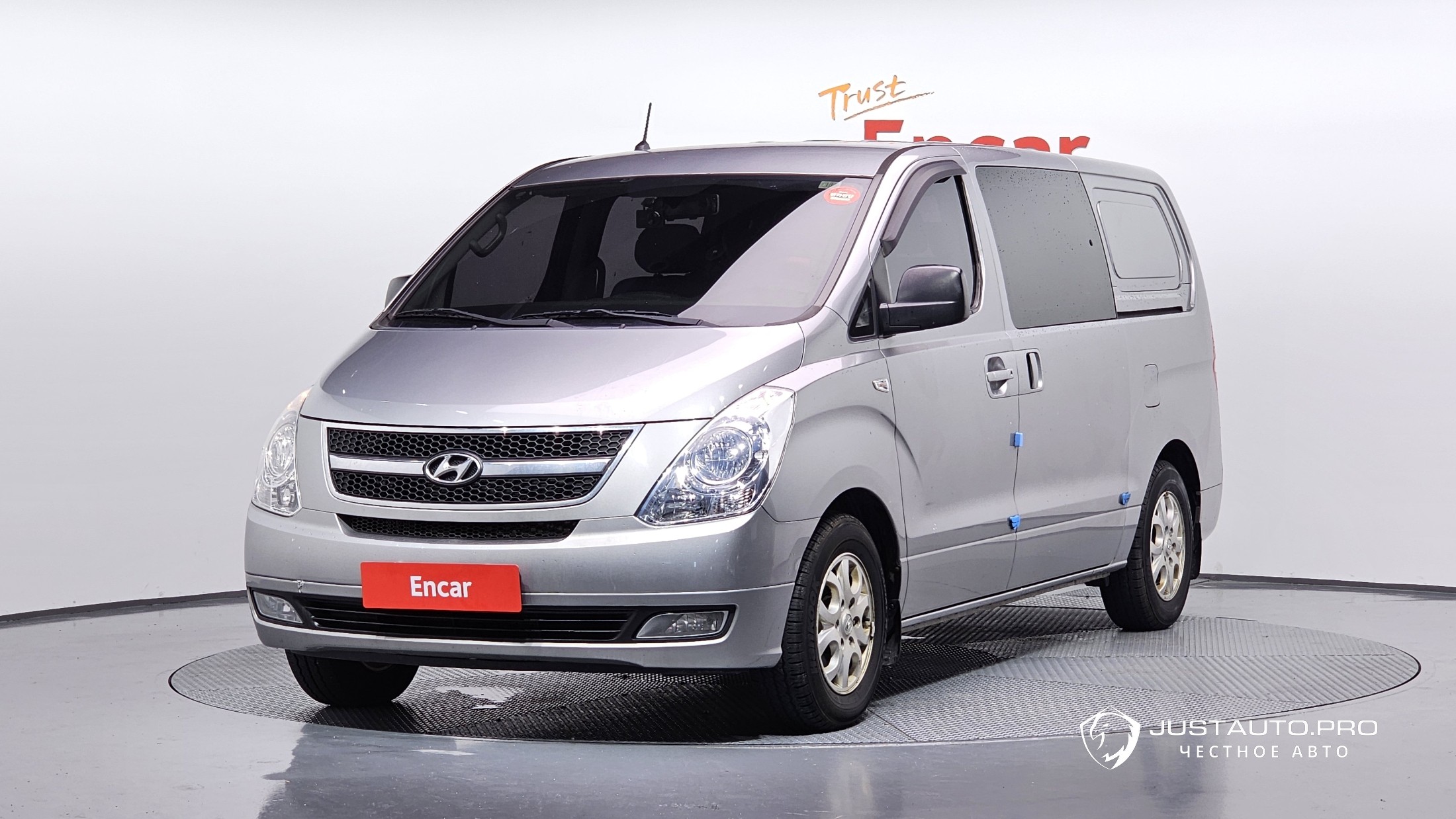 Автомобиль Hyundai Starex