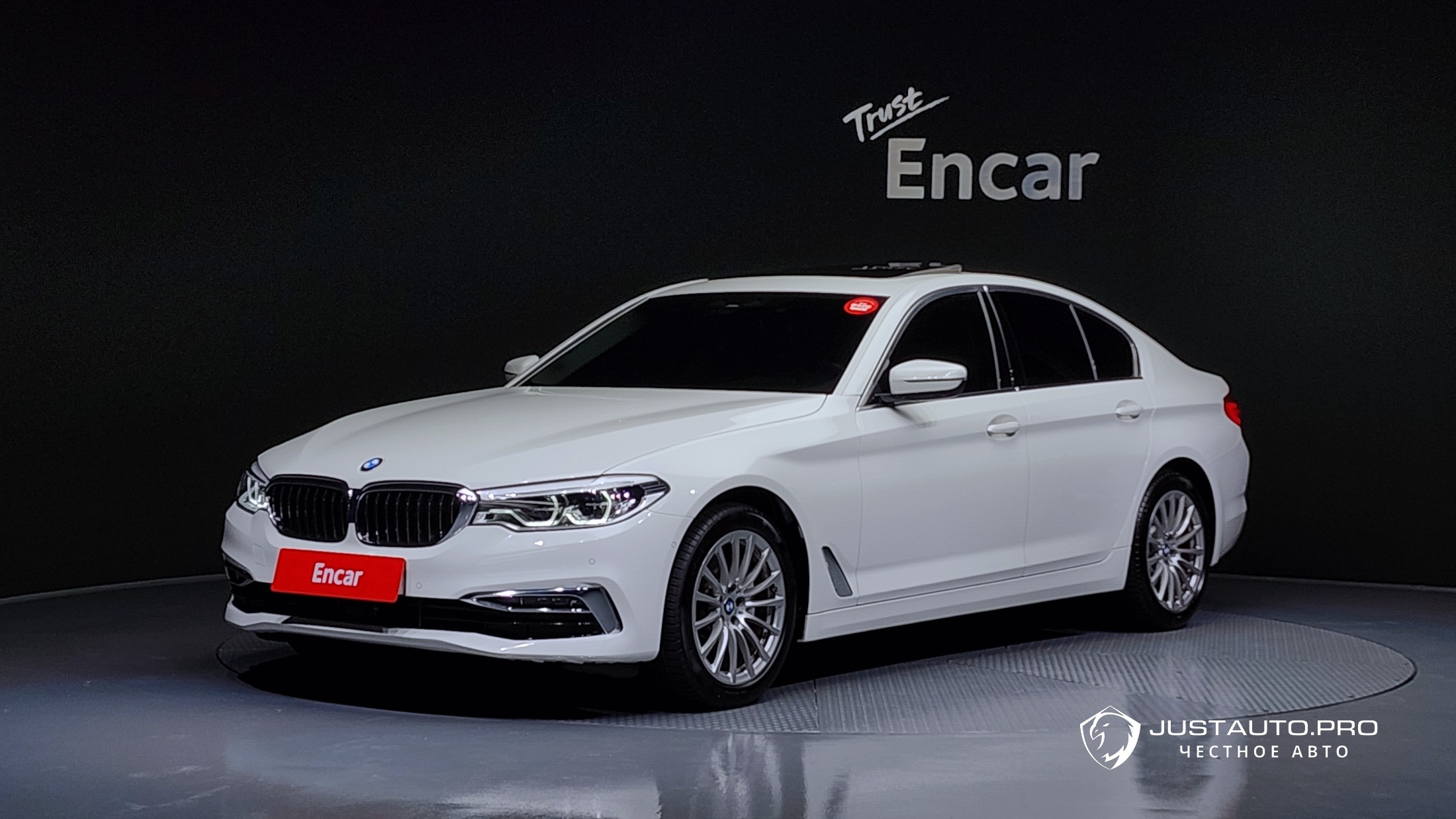 Автомобиль BMW 5-Series