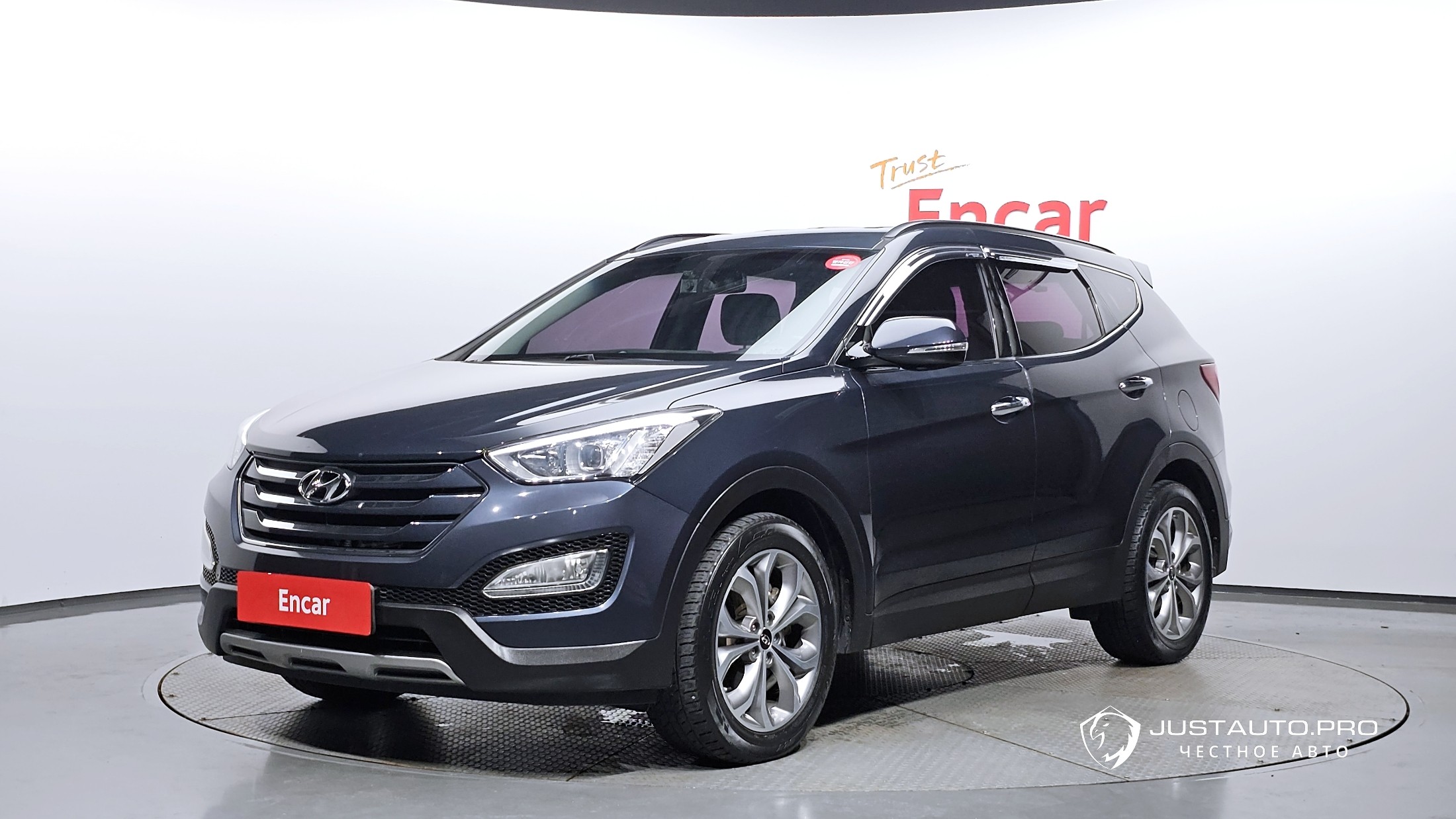Автомобиль Hyundai Santafe