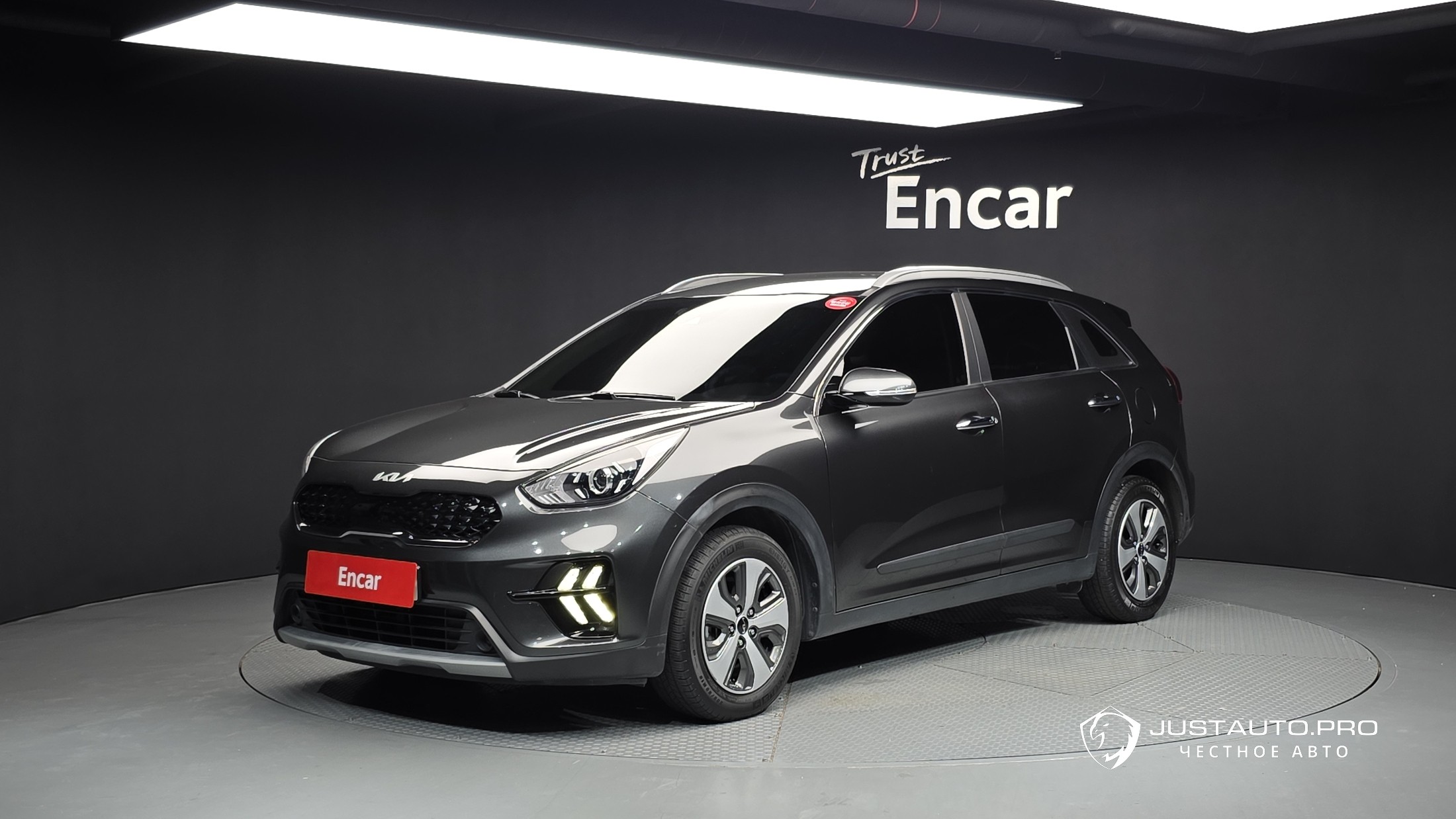 Автомобиль Kia Niro