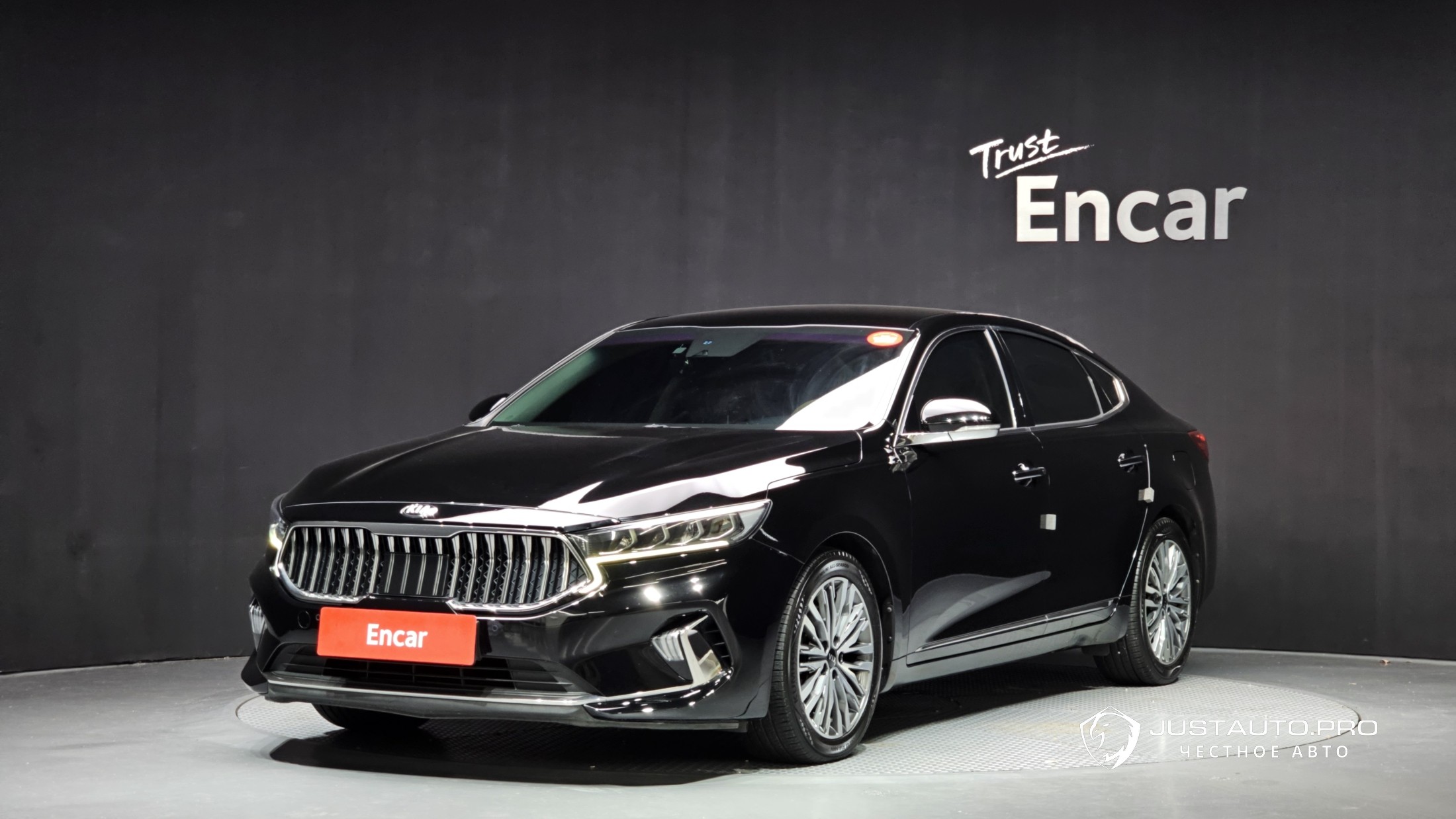 Автомобиль Kia K7