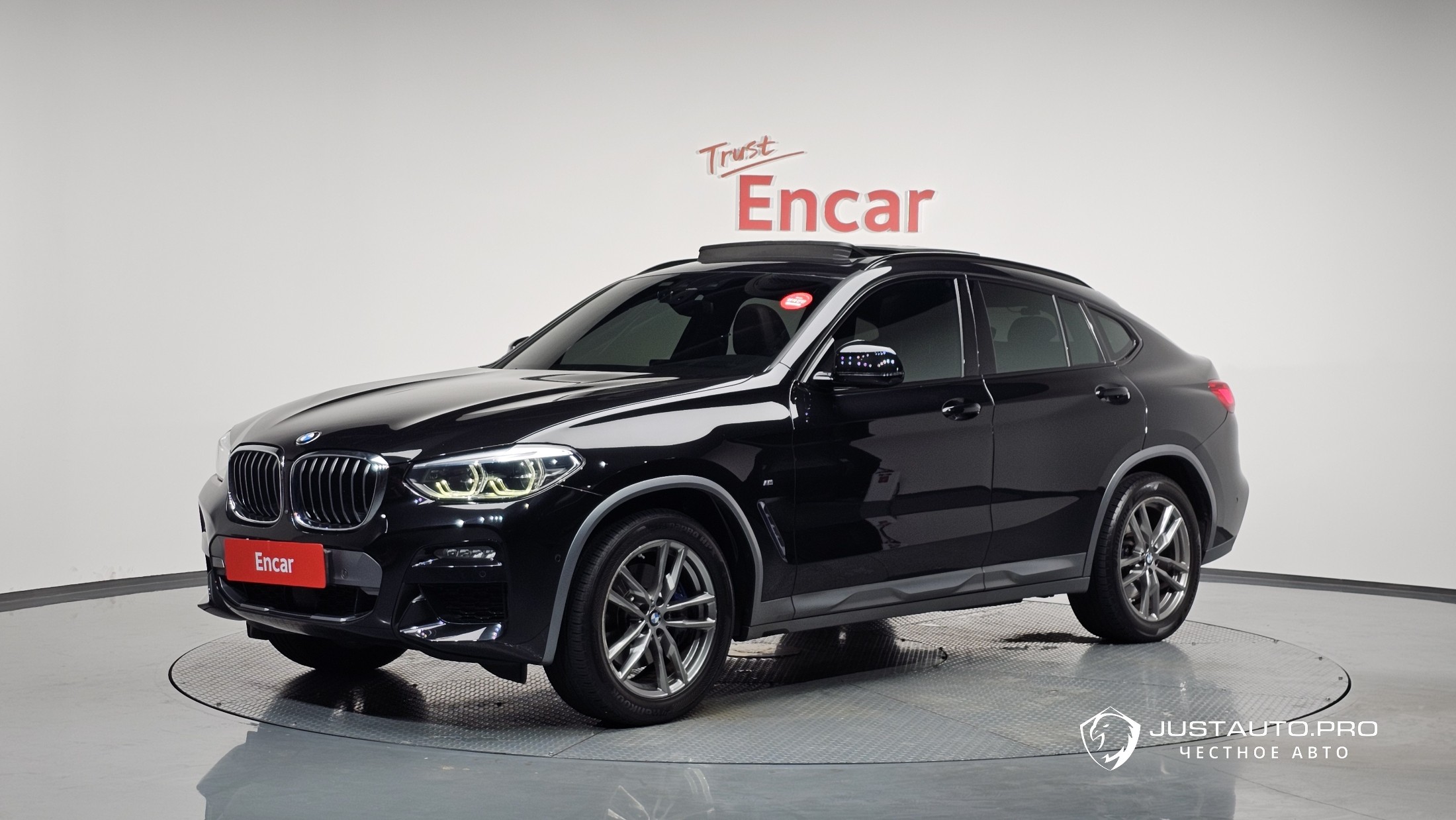 Автомобиль BMW X4