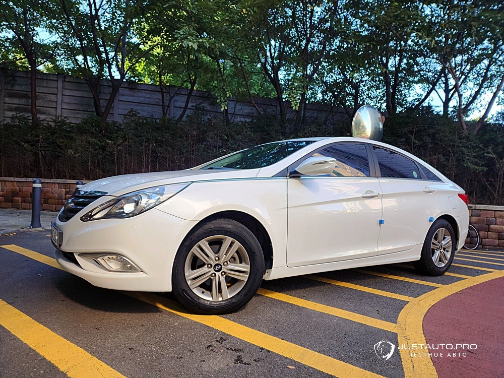 Автомобиль Hyundai Sonata