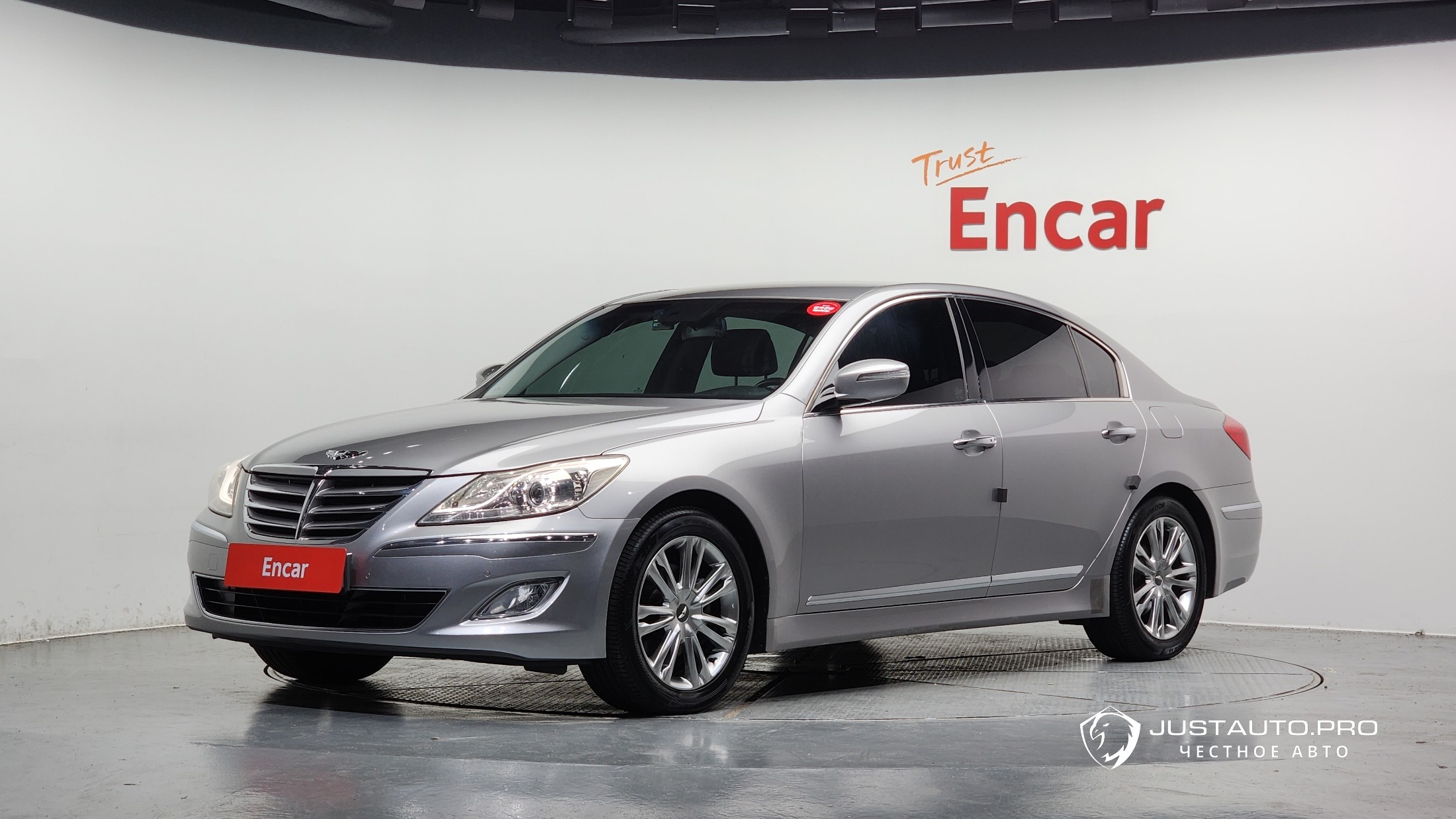 Автомобиль Hyundai Genesis