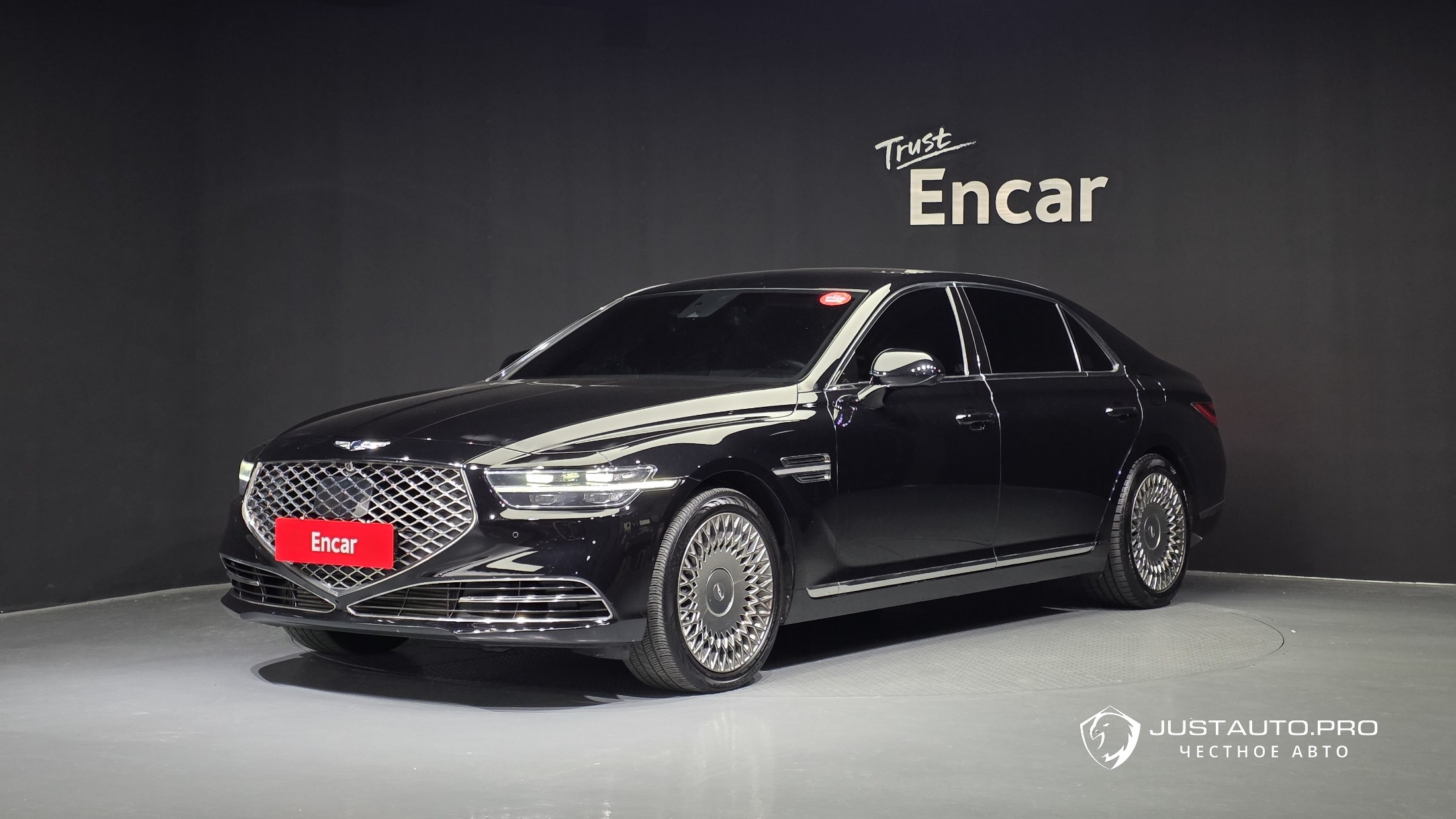 Автомобиль Genesis G90