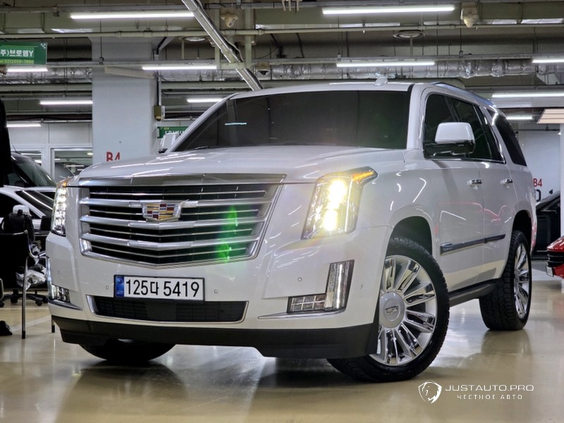 Автомобиль Cadillac Escalade