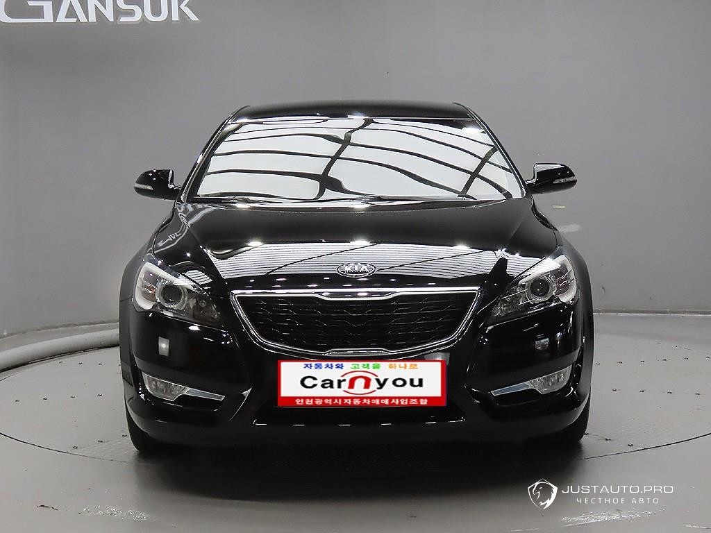 Автомобиль Kia K7