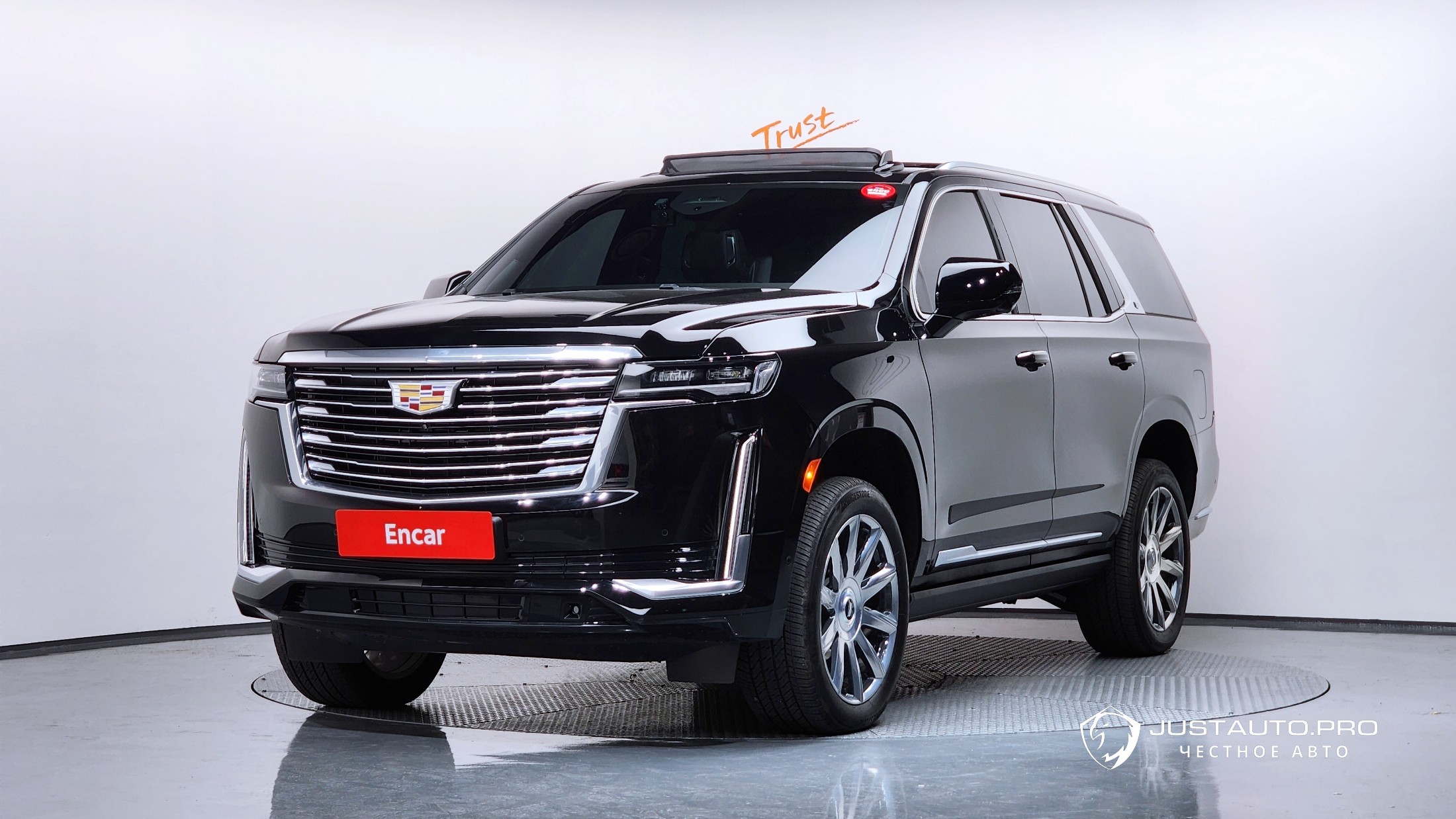 Автомобиль Cadillac Escalade
