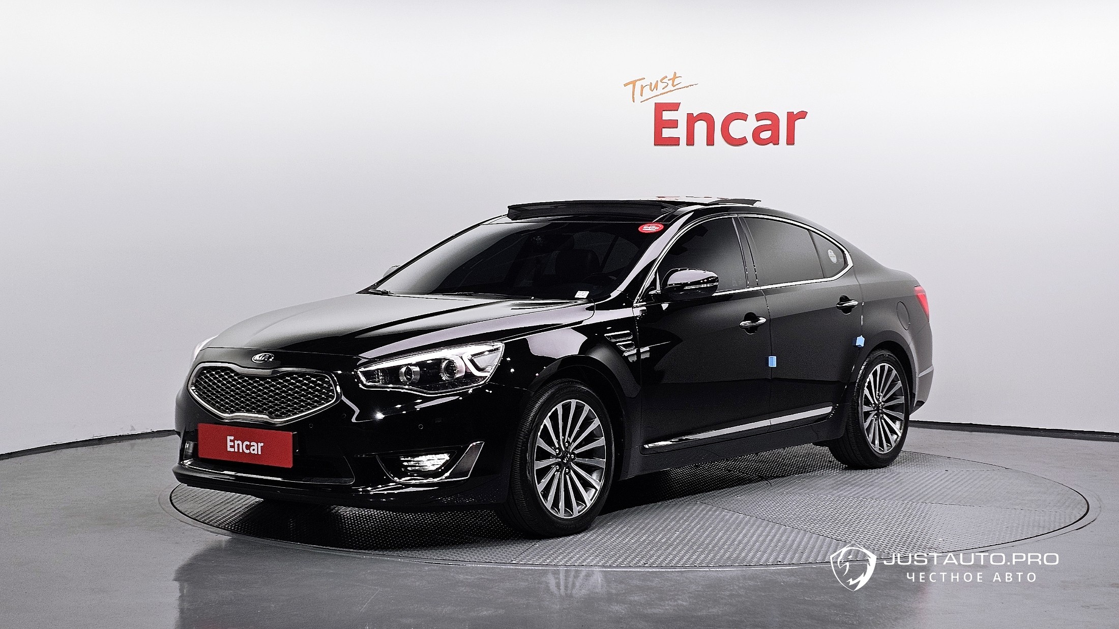 Автомобиль Kia K7