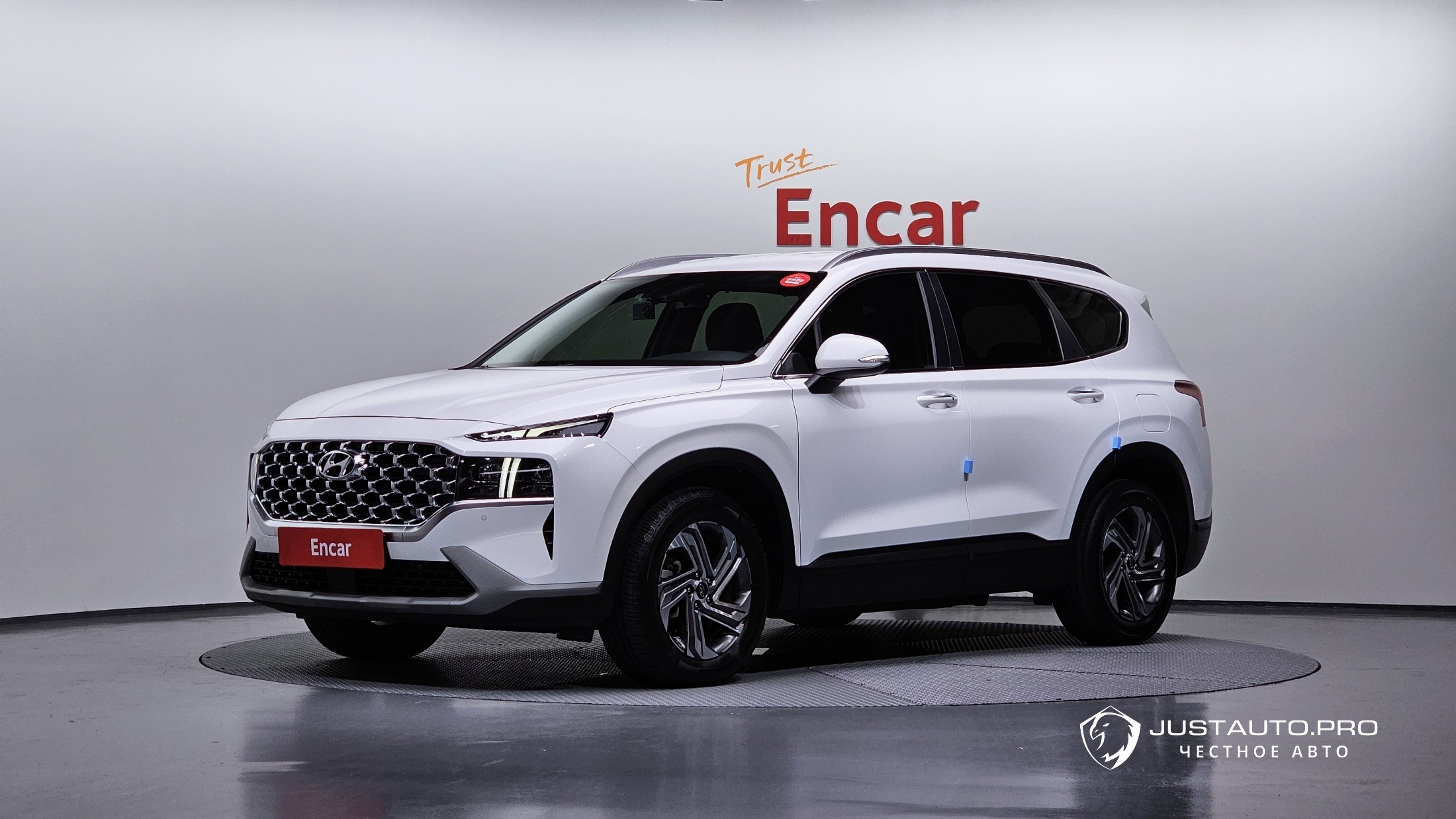 Автомобиль Hyundai Santafe