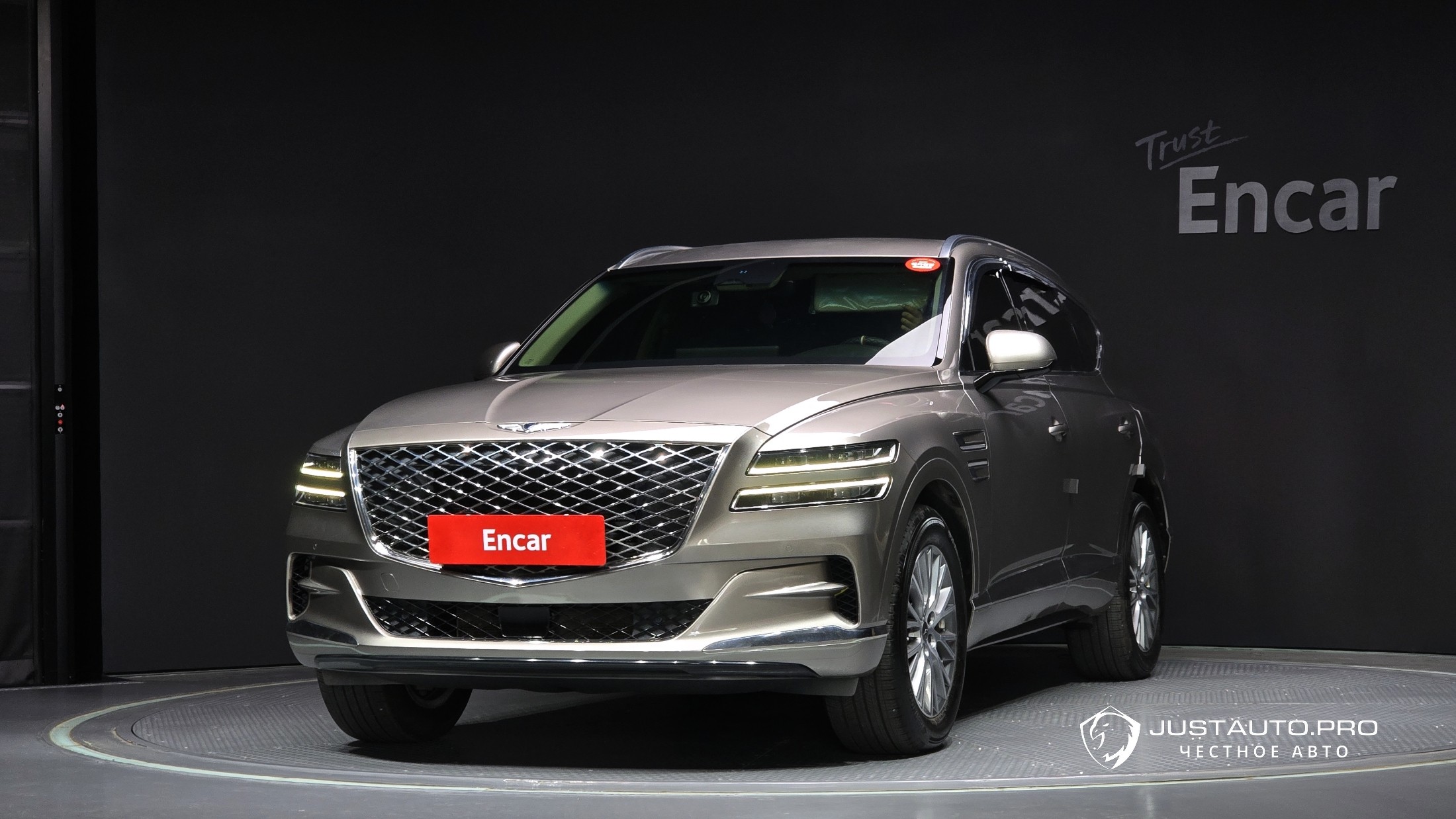 Автомобиль Genesis GV80