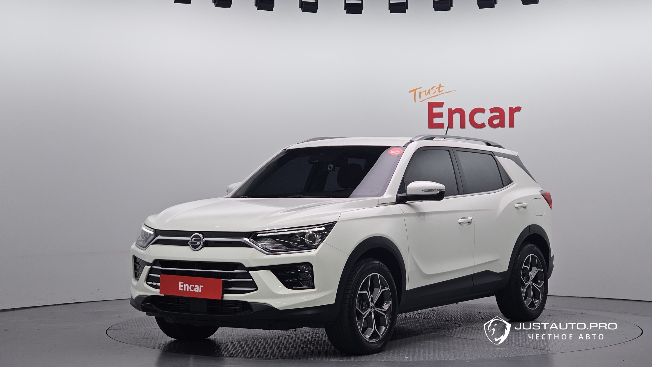 Автомобиль KG_Mobility_Ssangyong KORANDO