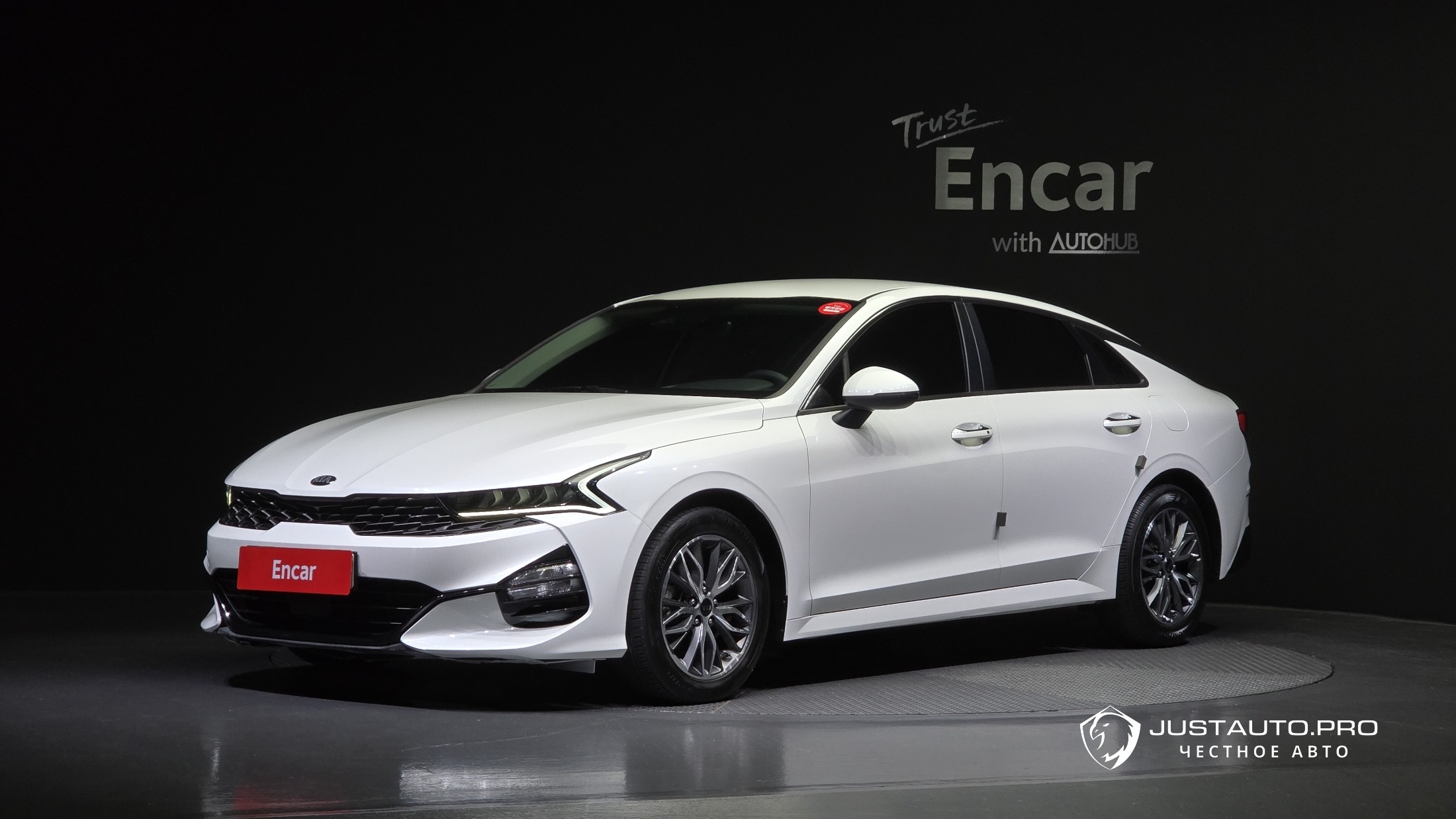 Автомобиль Kia K5