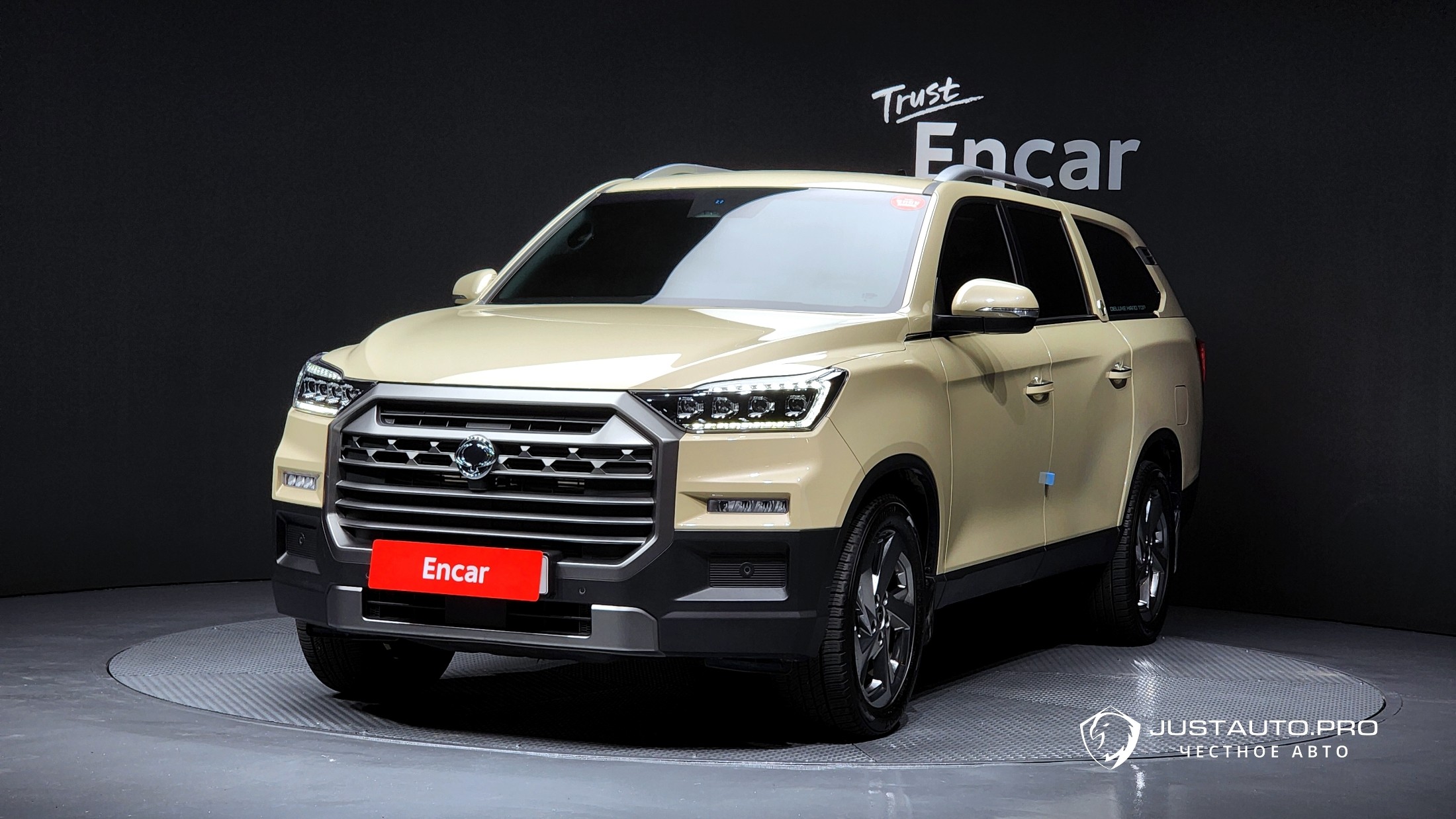 Автомобиль KG_Mobility_Ssangyong Rexton