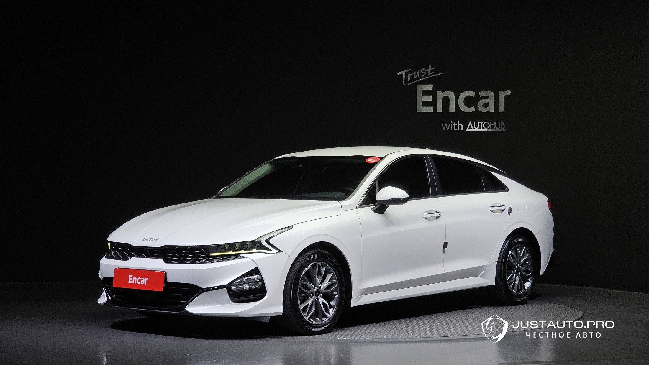 Автомобиль Kia K5