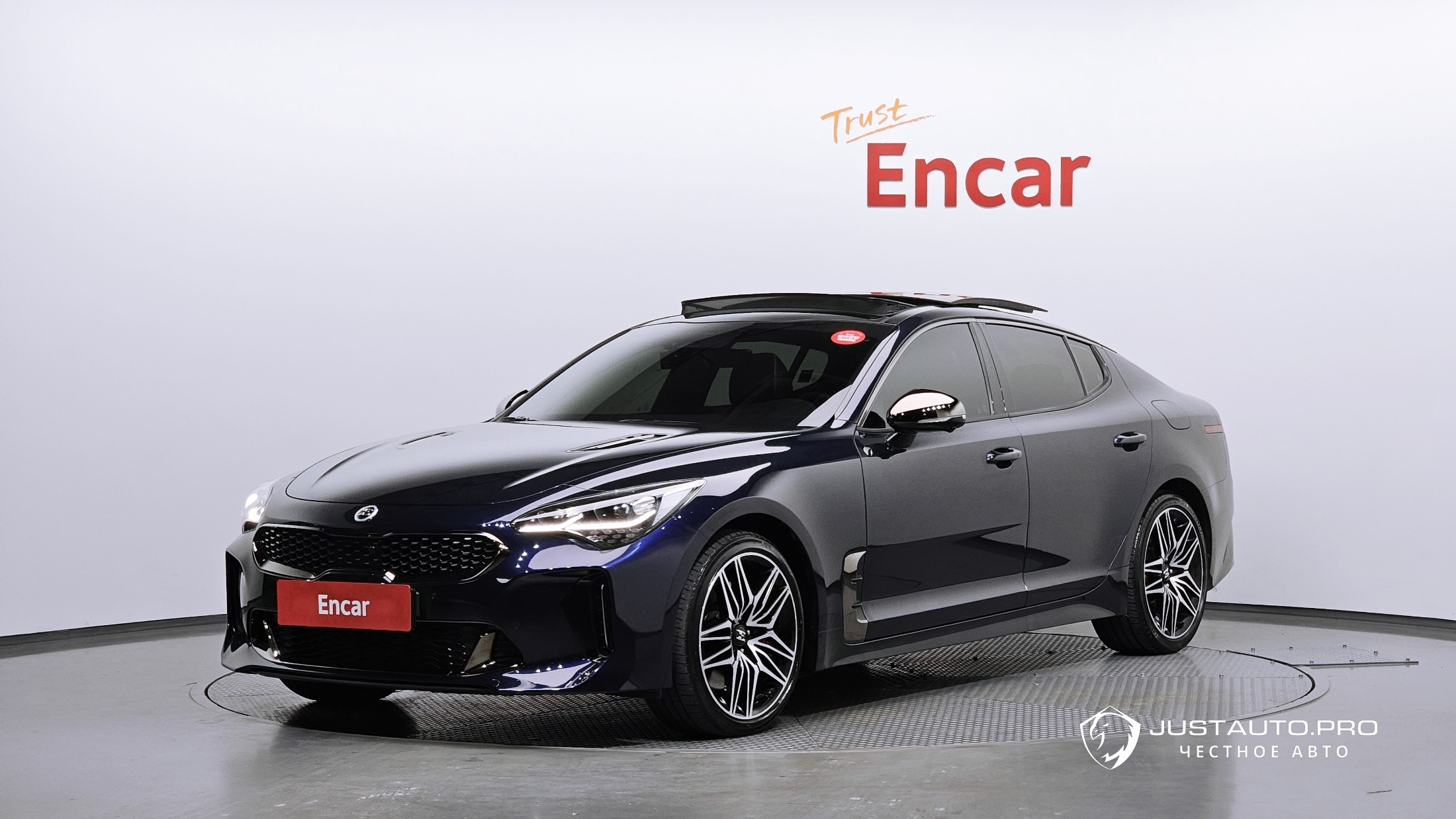 Автомобиль Kia Stinger