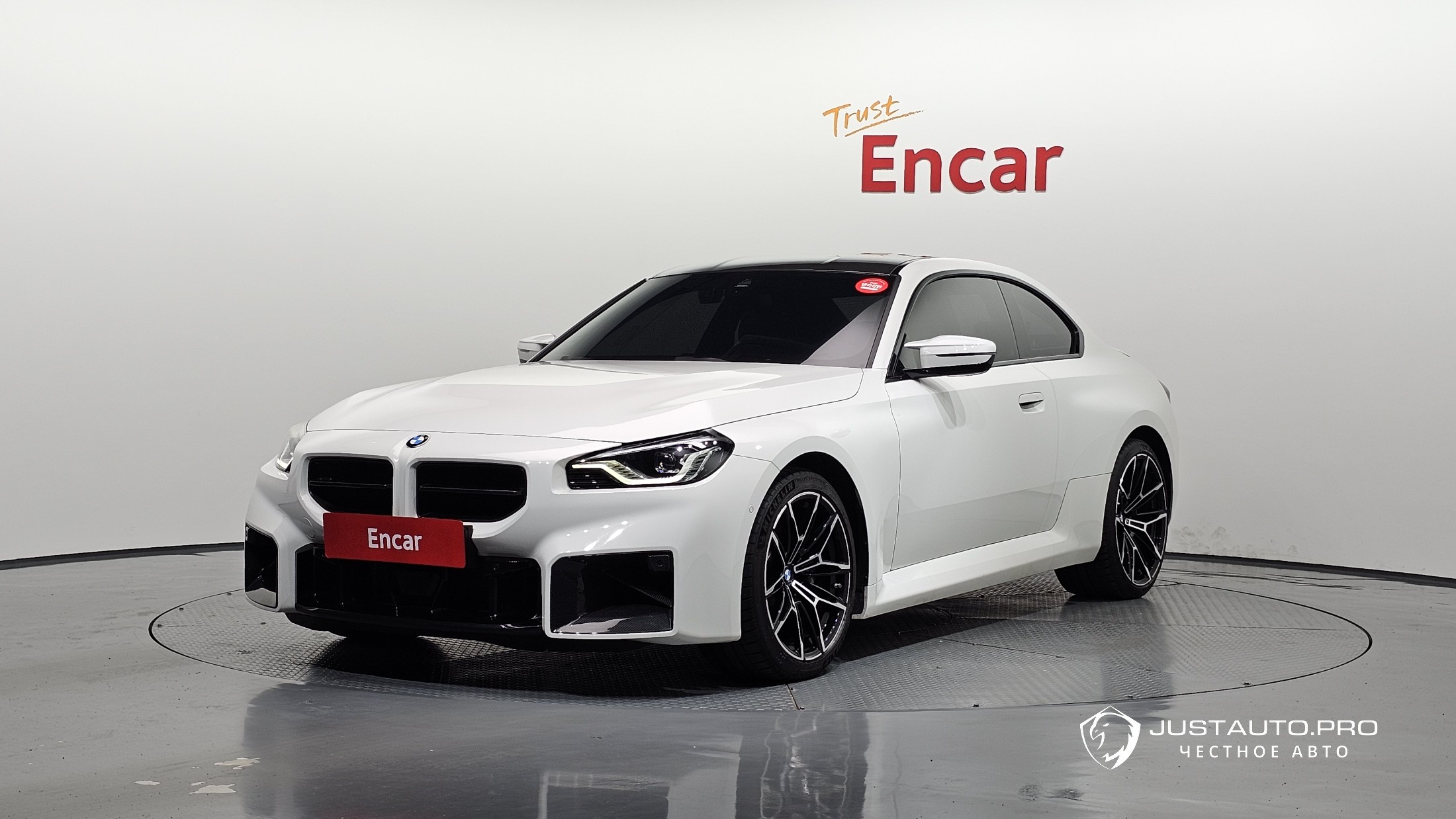 Автомобиль BMW M2