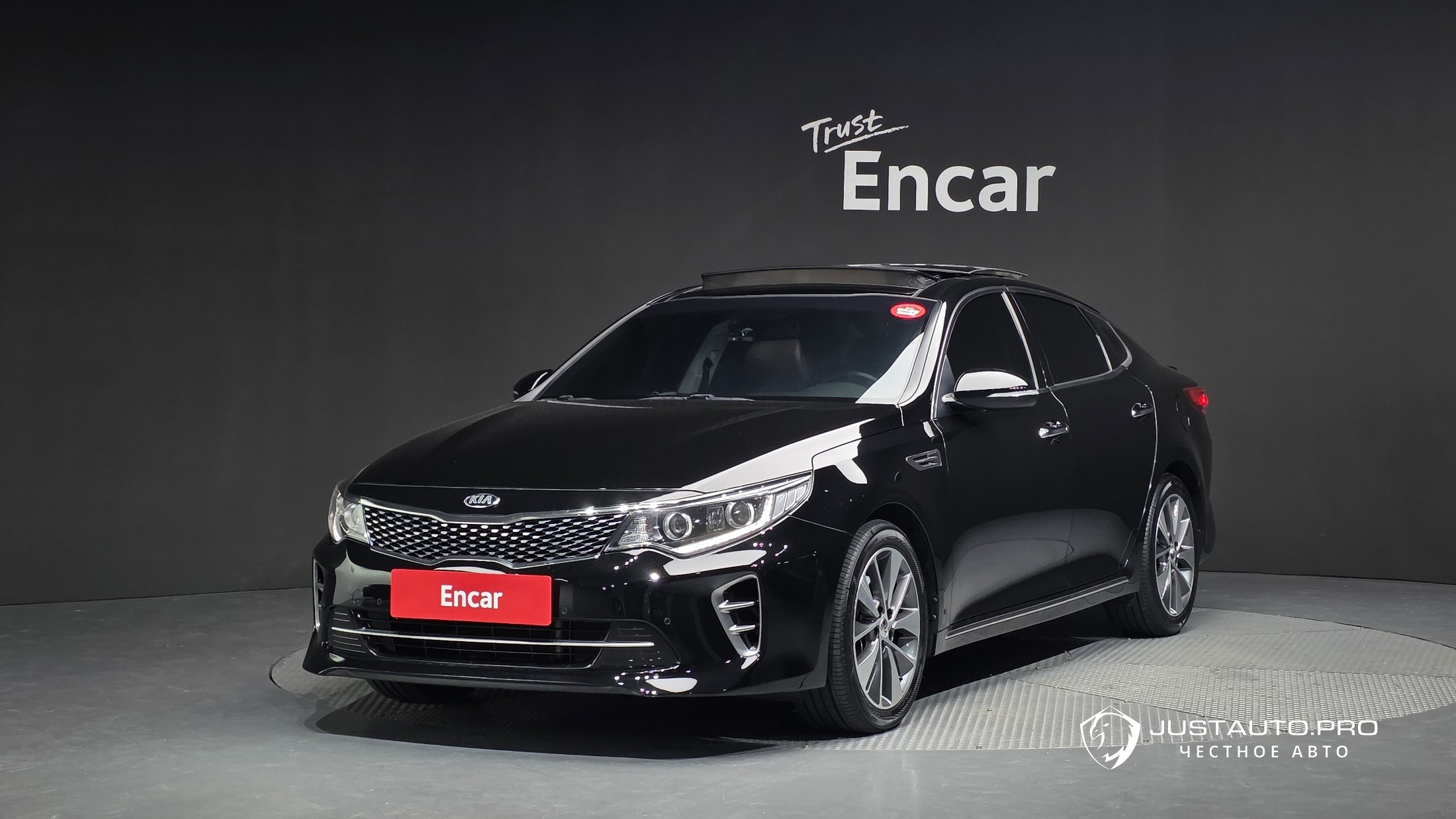 Автомобиль Kia K5