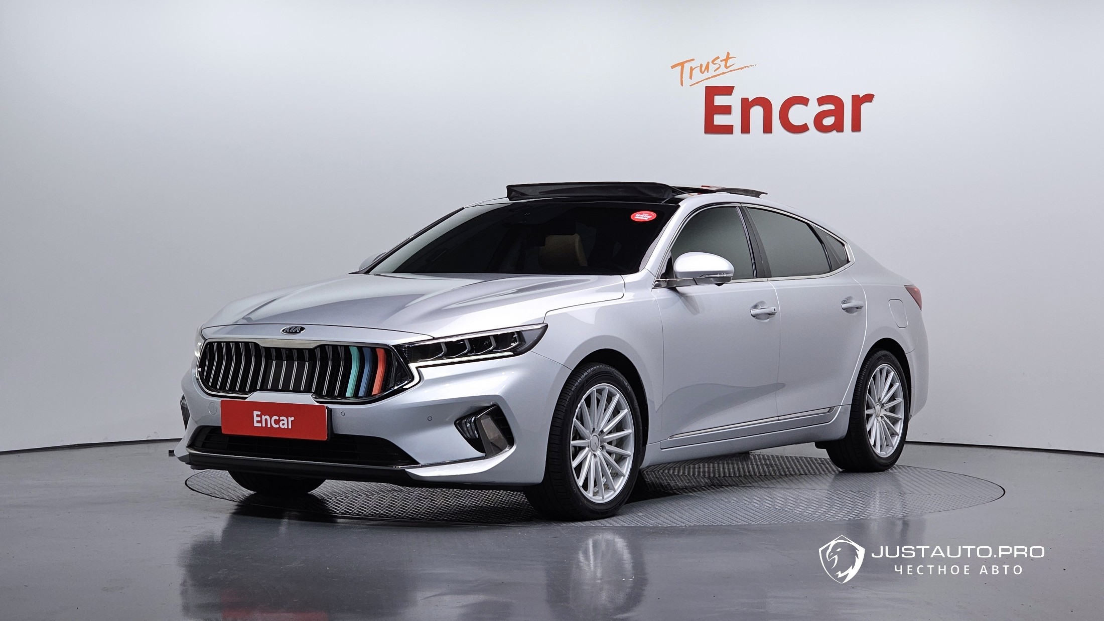 Автомобиль Kia K7