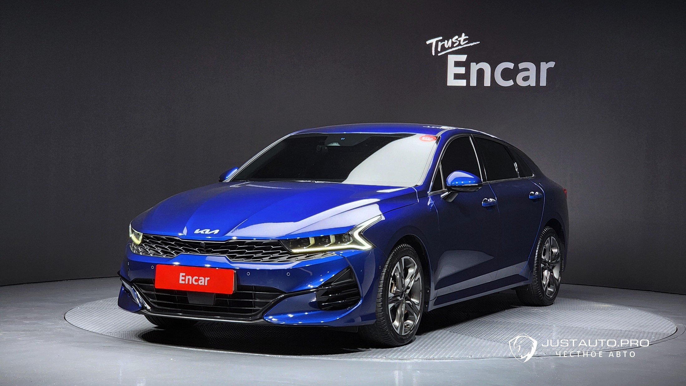 Автомобиль Kia K5