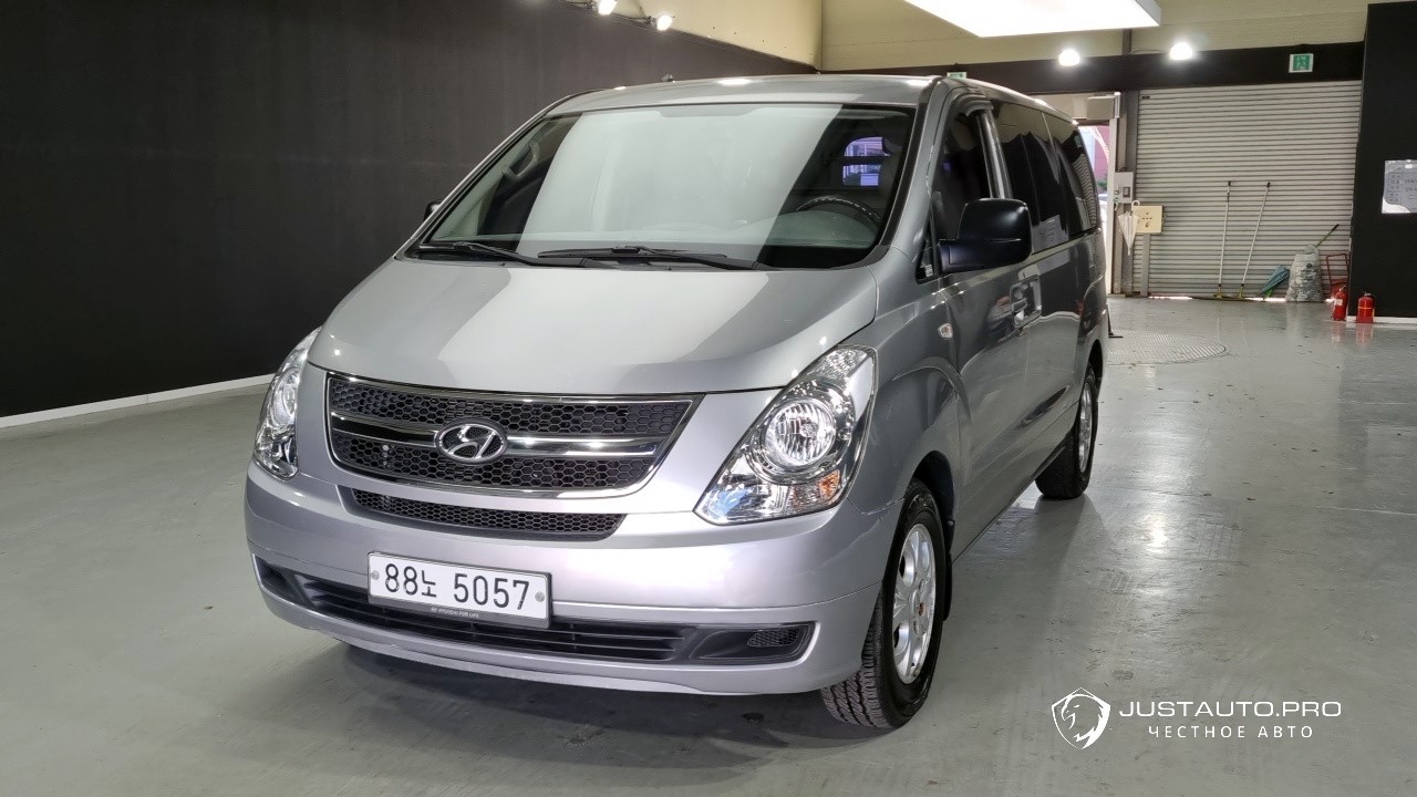 Автомобиль Hyundai Starex