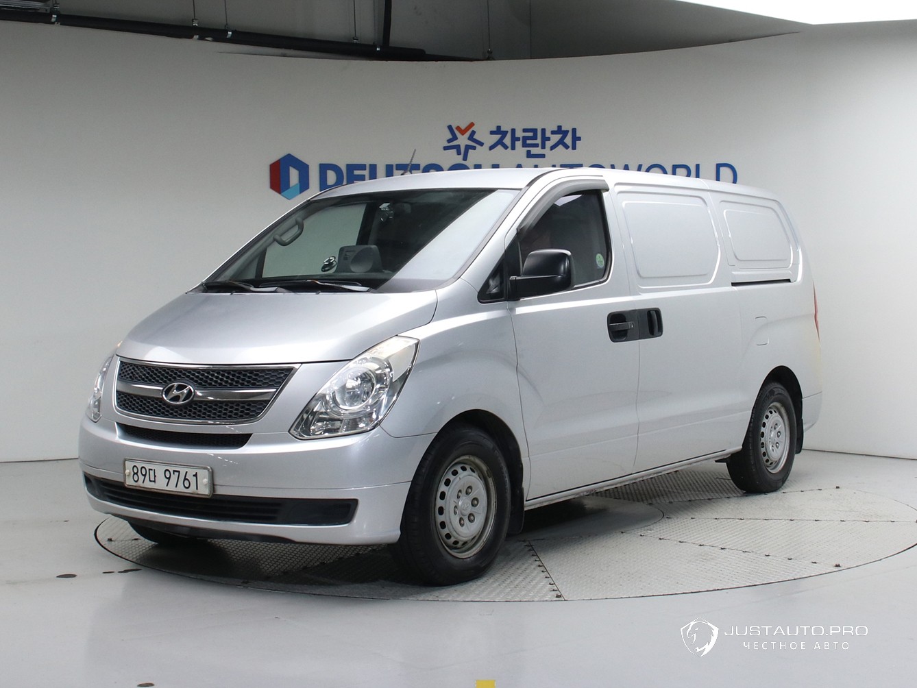 Автомобиль Hyundai Starex