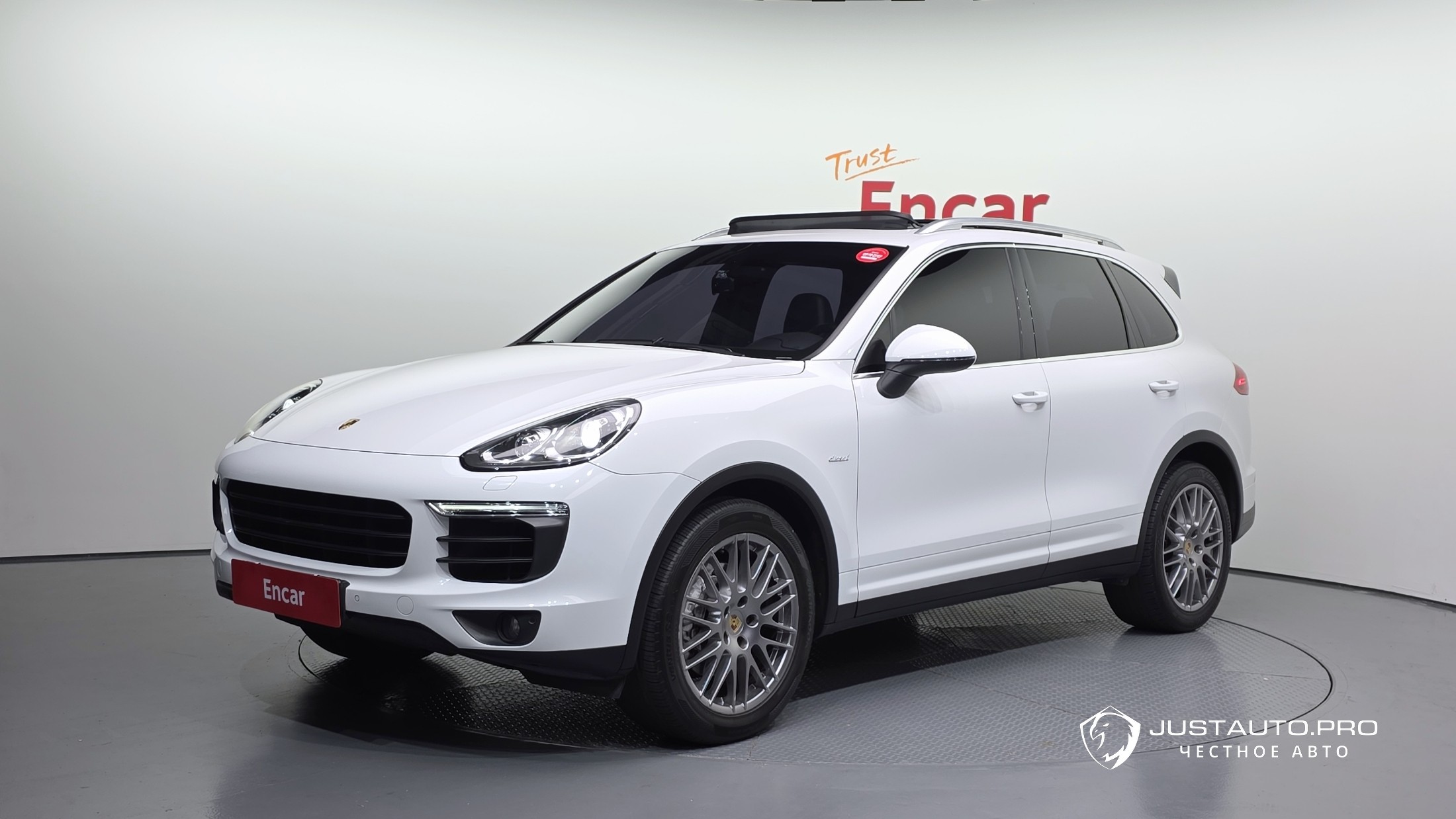 Автомобиль Porsche Cayenne
