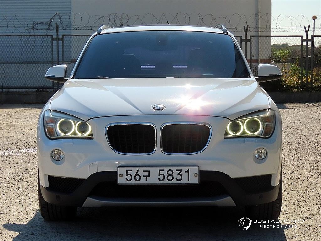 Автомобиль BMW X1