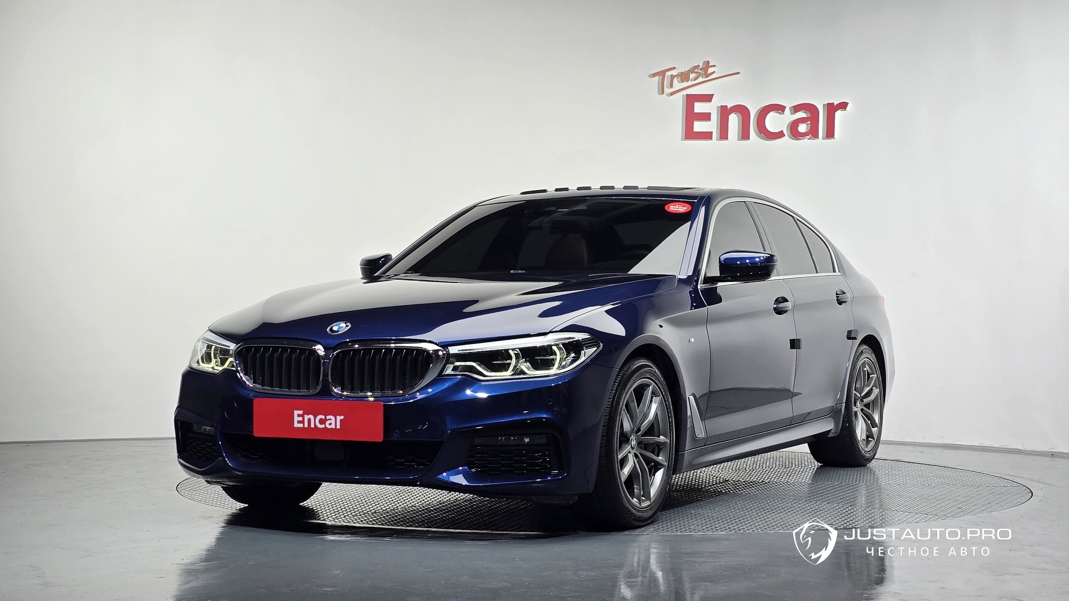 Автомобиль BMW 5-Series