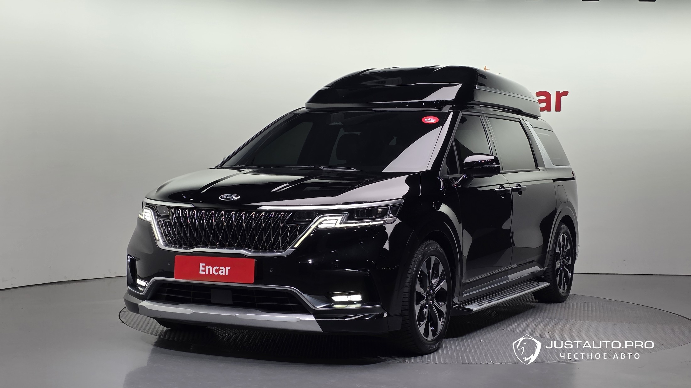 Автомобиль Kia Canival