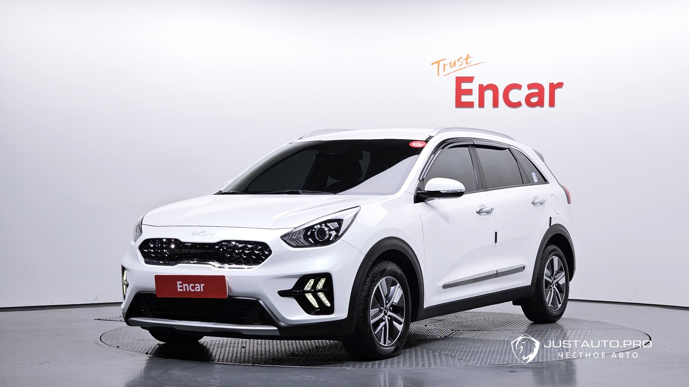 Автомобиль Kia Niro