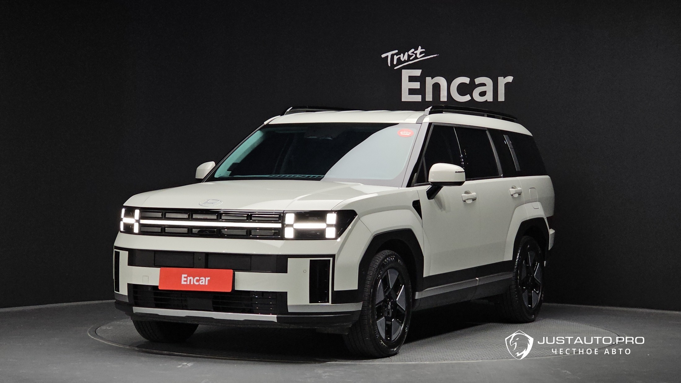 Автомобиль Hyundai Santafe