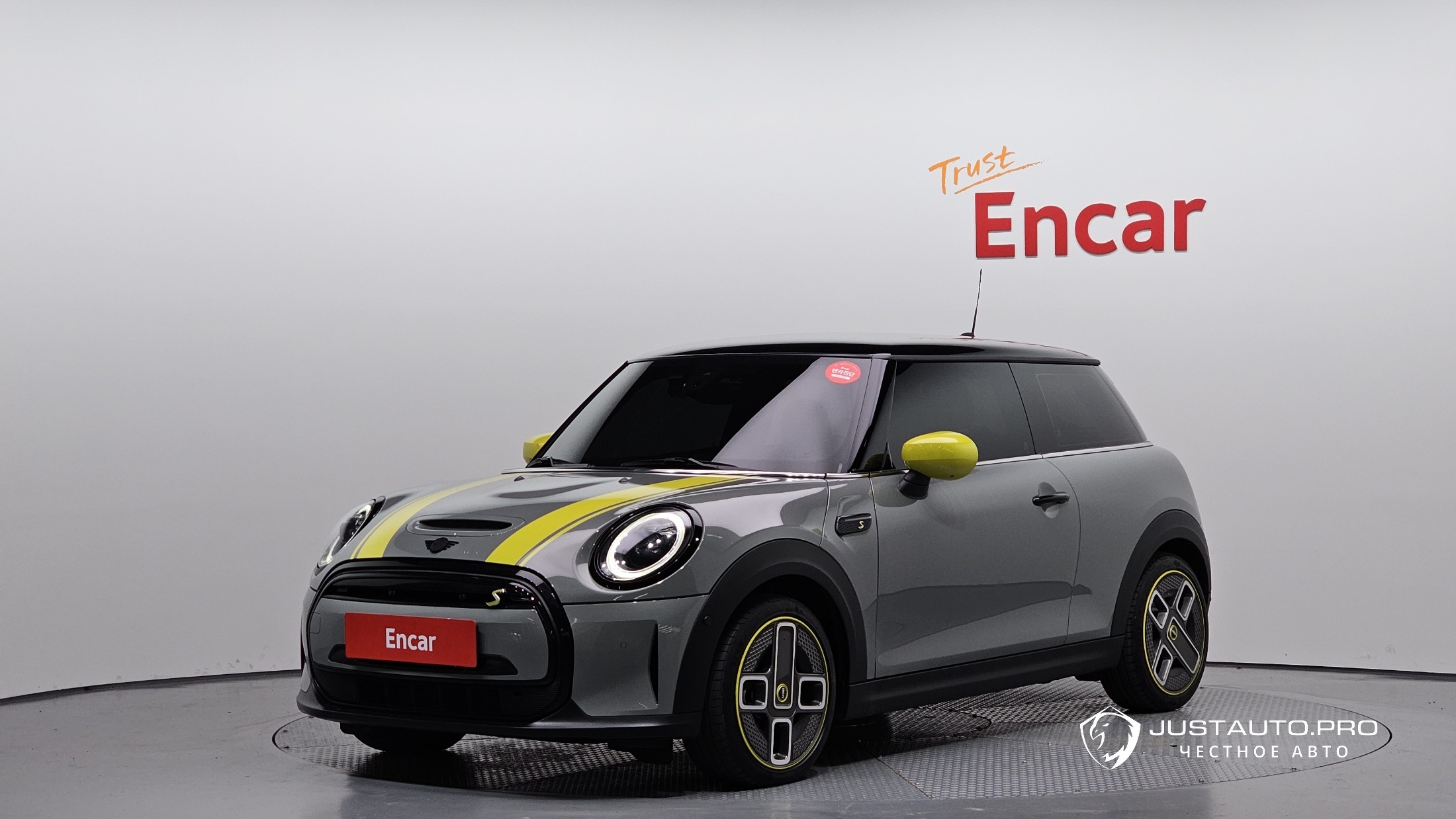 Автомобиль Mini Cooper