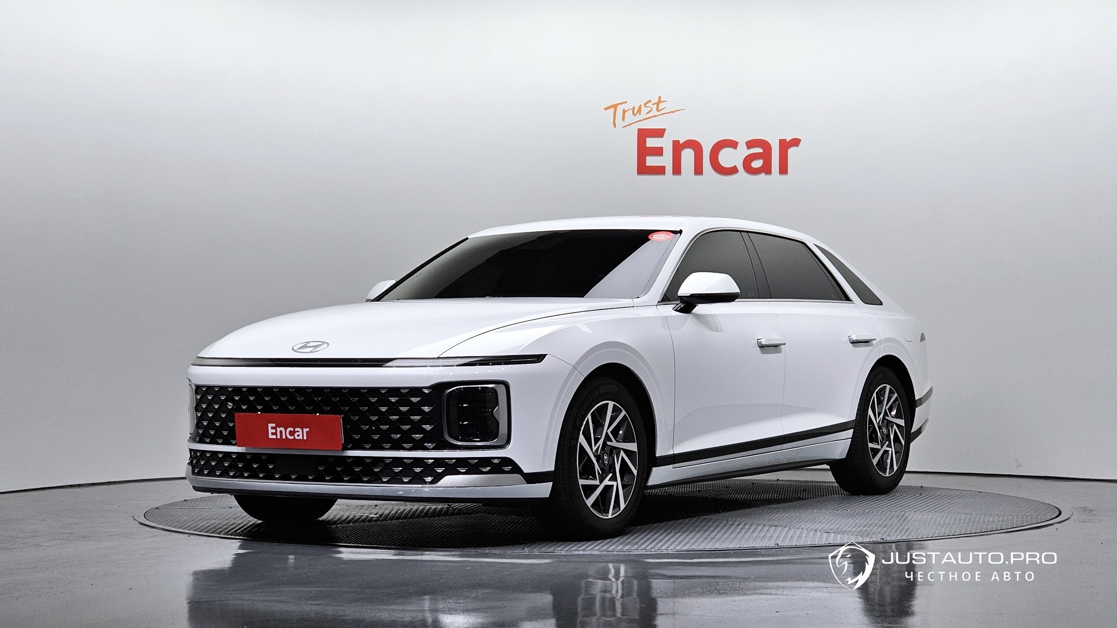 Автомобиль Hyundai Grandeur