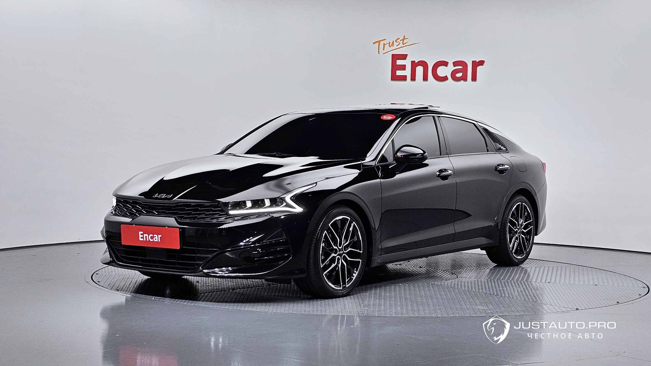 Автомобиль Kia K5