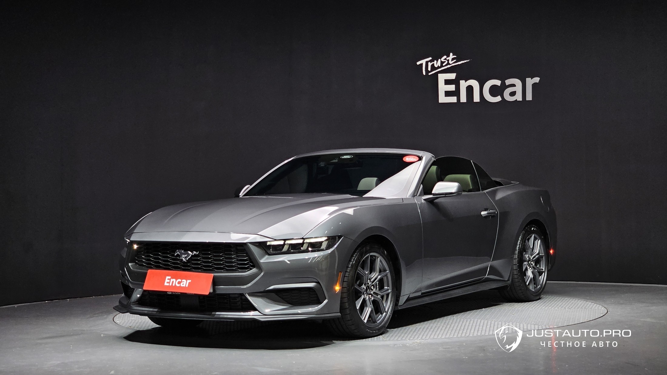 Автомобиль Ford Mustang