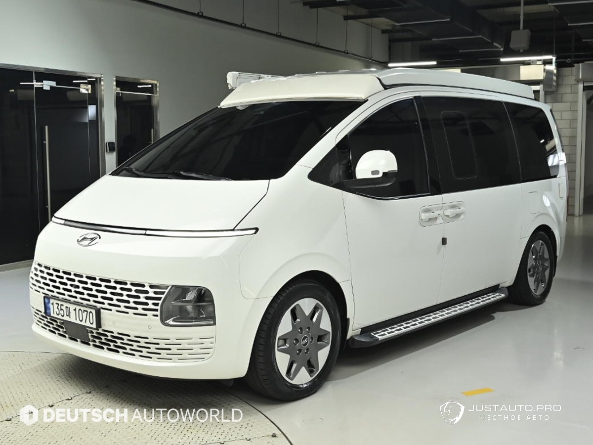 Автомобиль Hyundai Staria