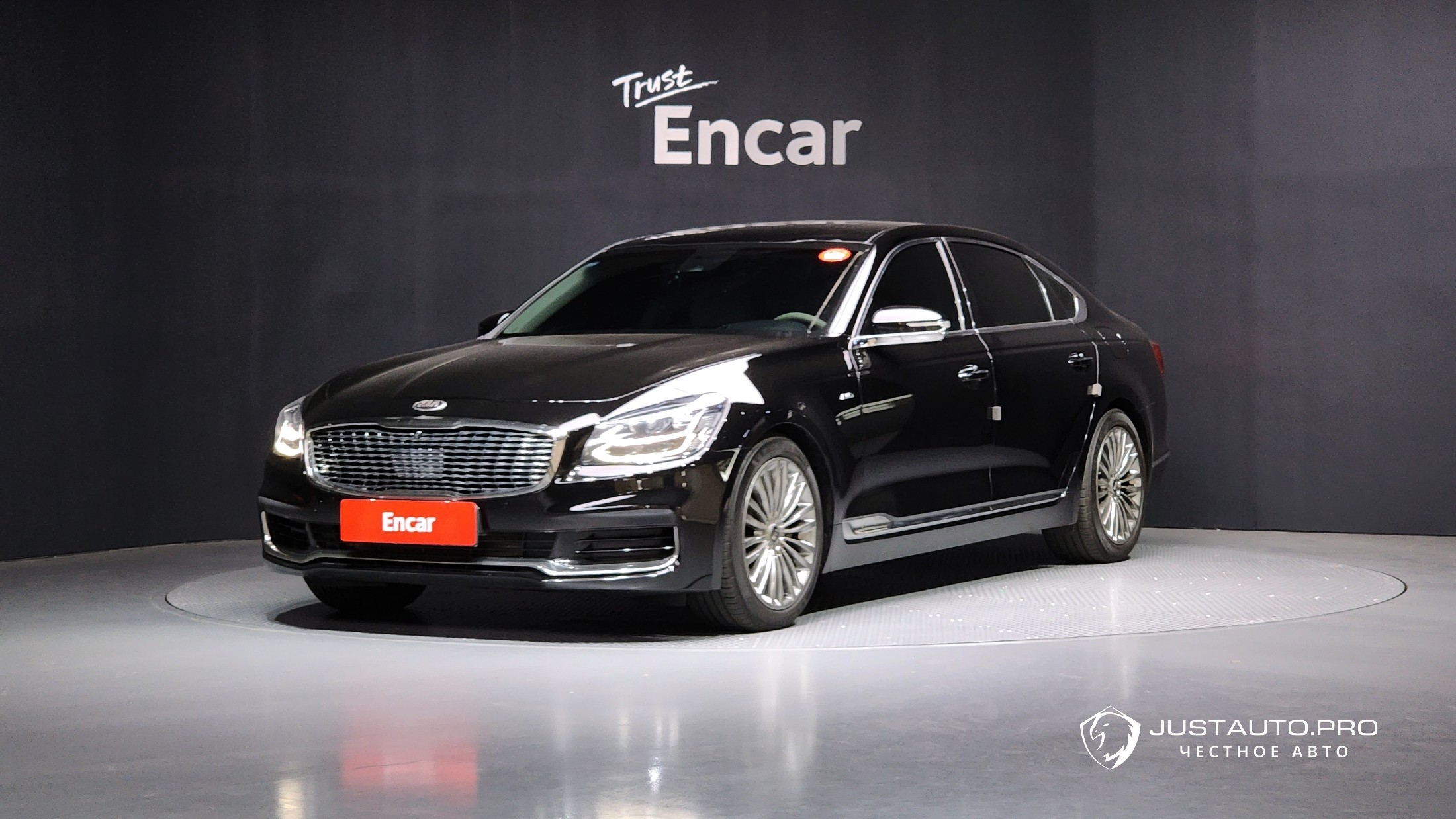 Автомобиль Kia K9