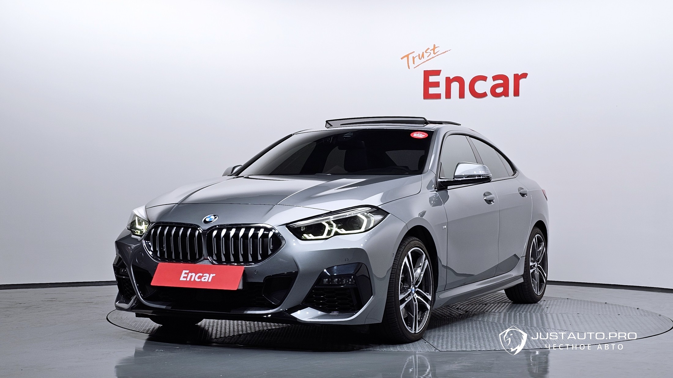 Автомобиль BMW 2-Series