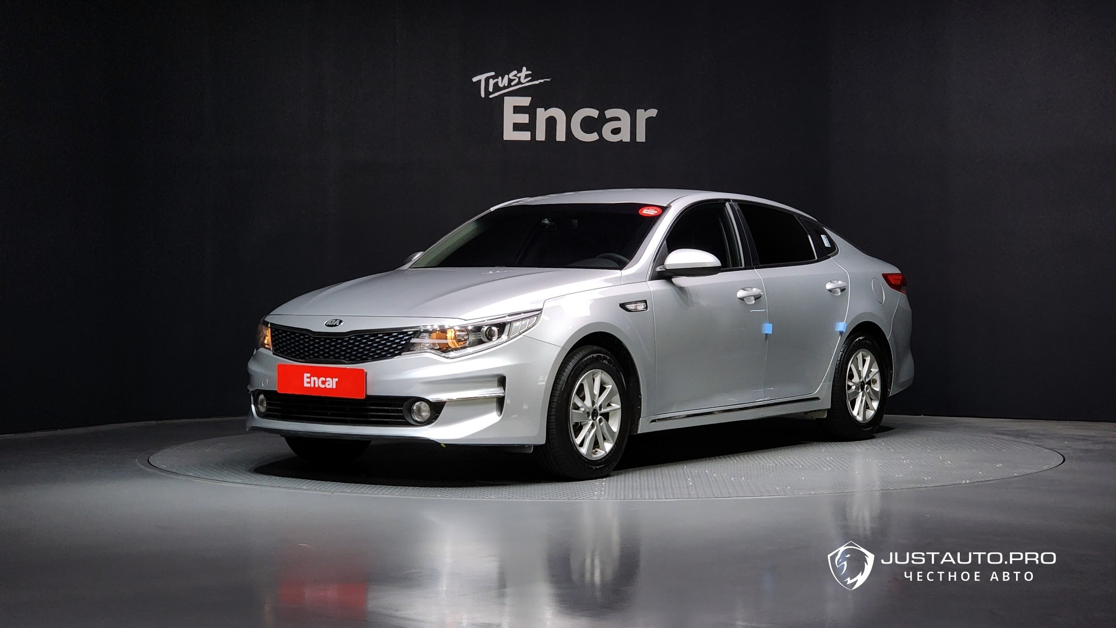 Автомобиль Kia K5