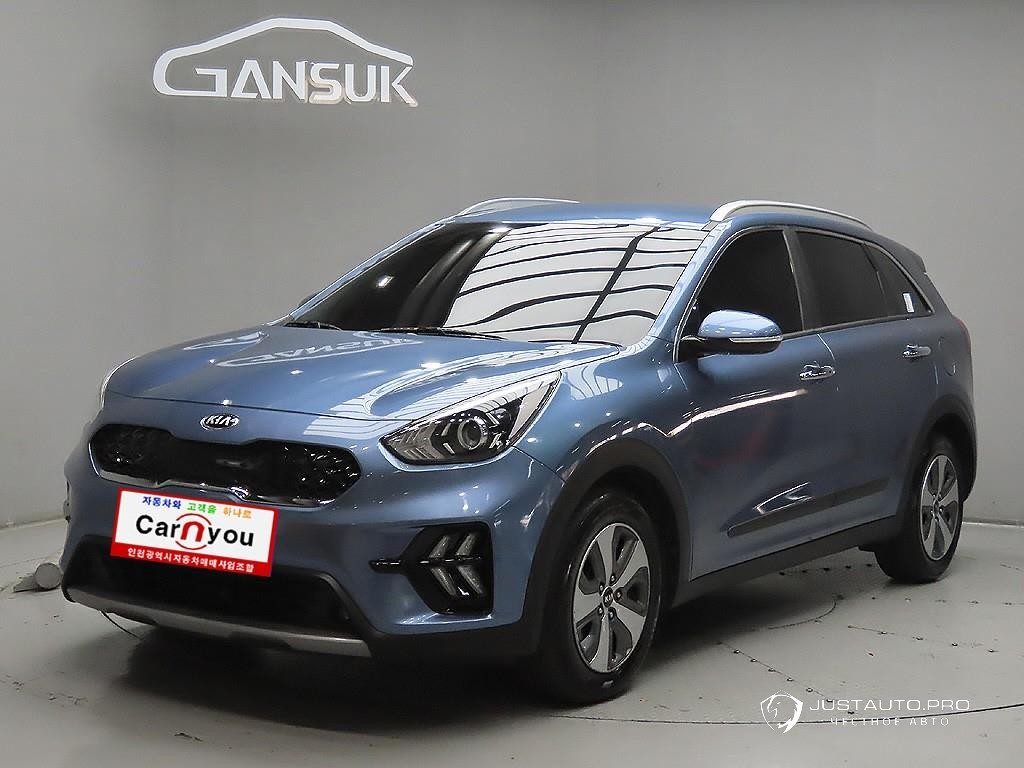 Автомобиль Kia Niro