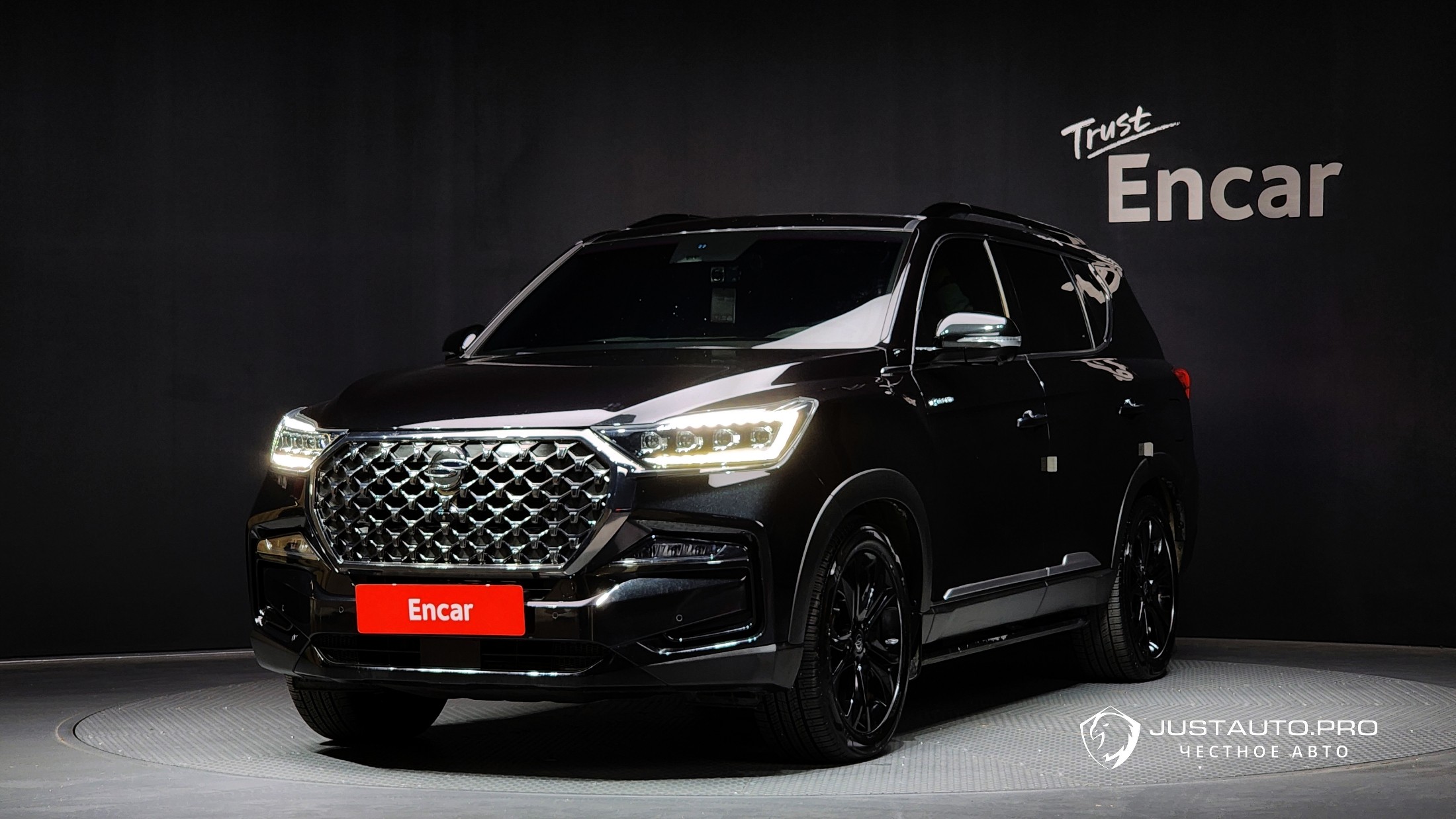 Автомобиль KG_Mobility_Ssangyong Rexton