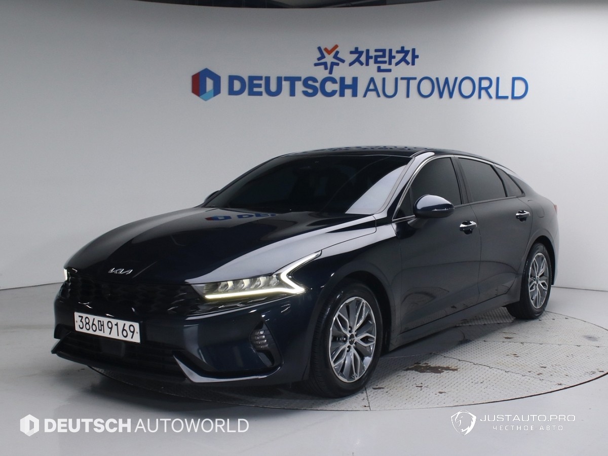 Автомобиль Kia K5