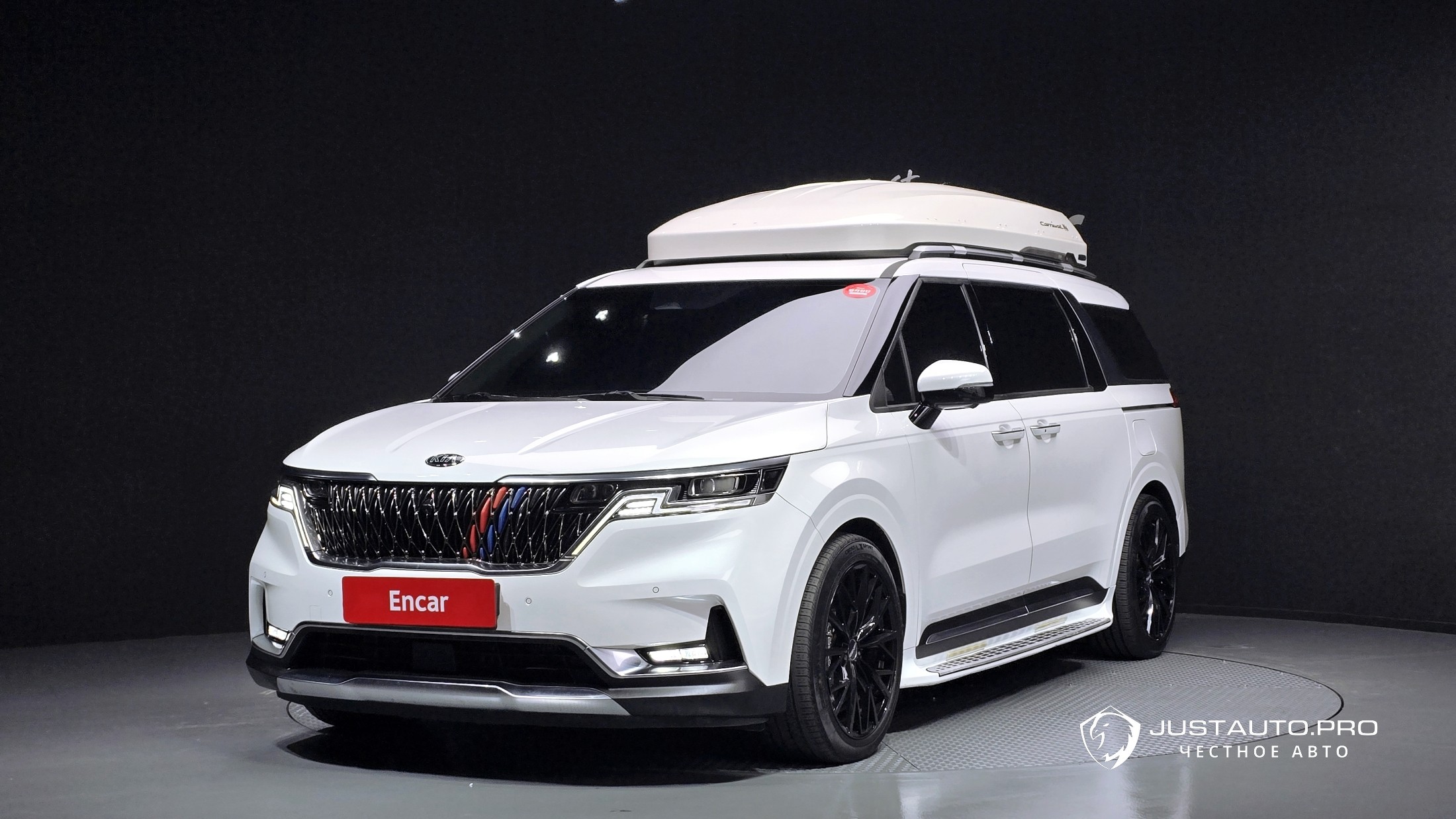 Автомобиль Kia Canival